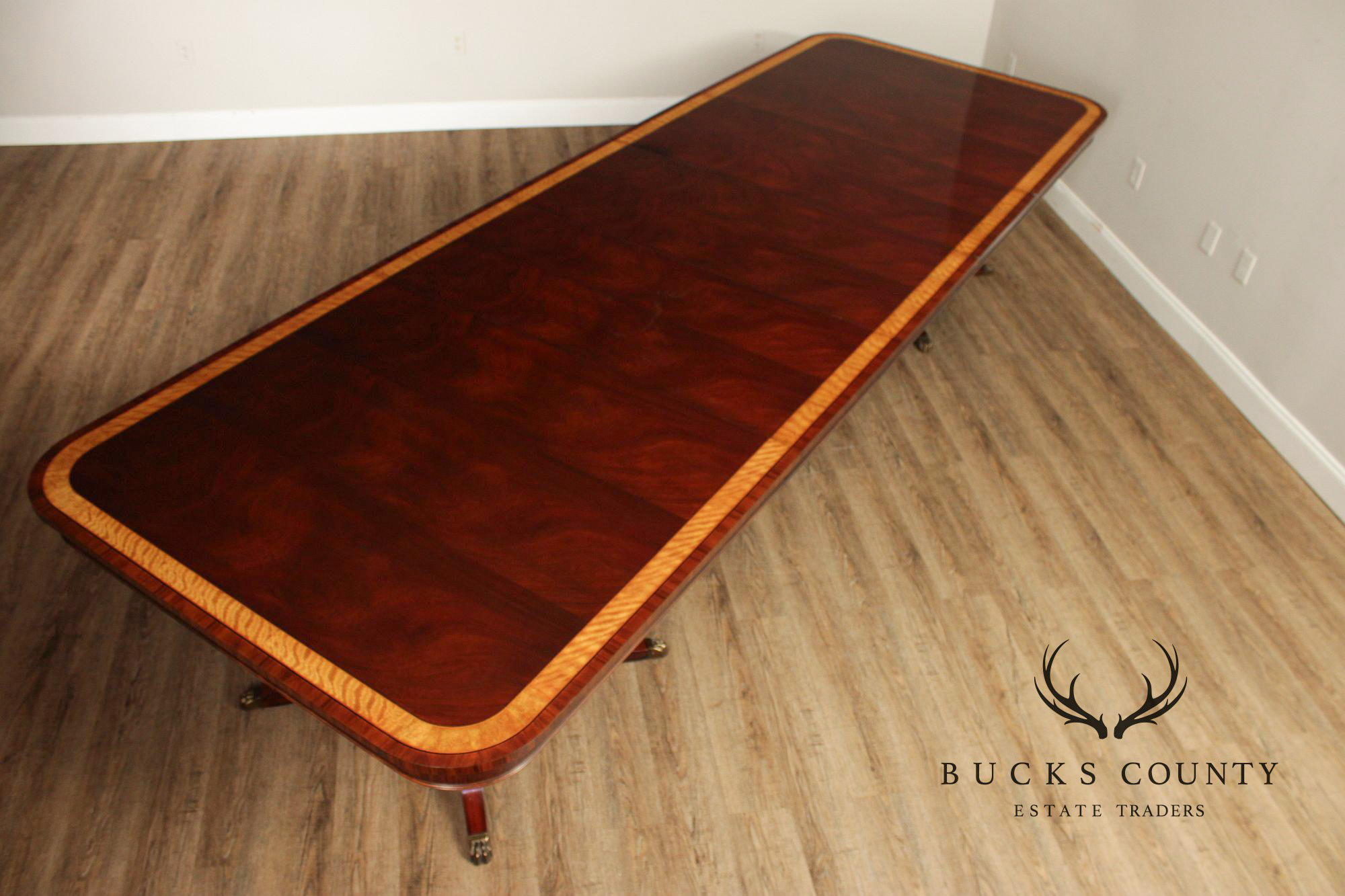 Henredon Natchez Mahogany Double Pedestal Dining Table With Three Leaves