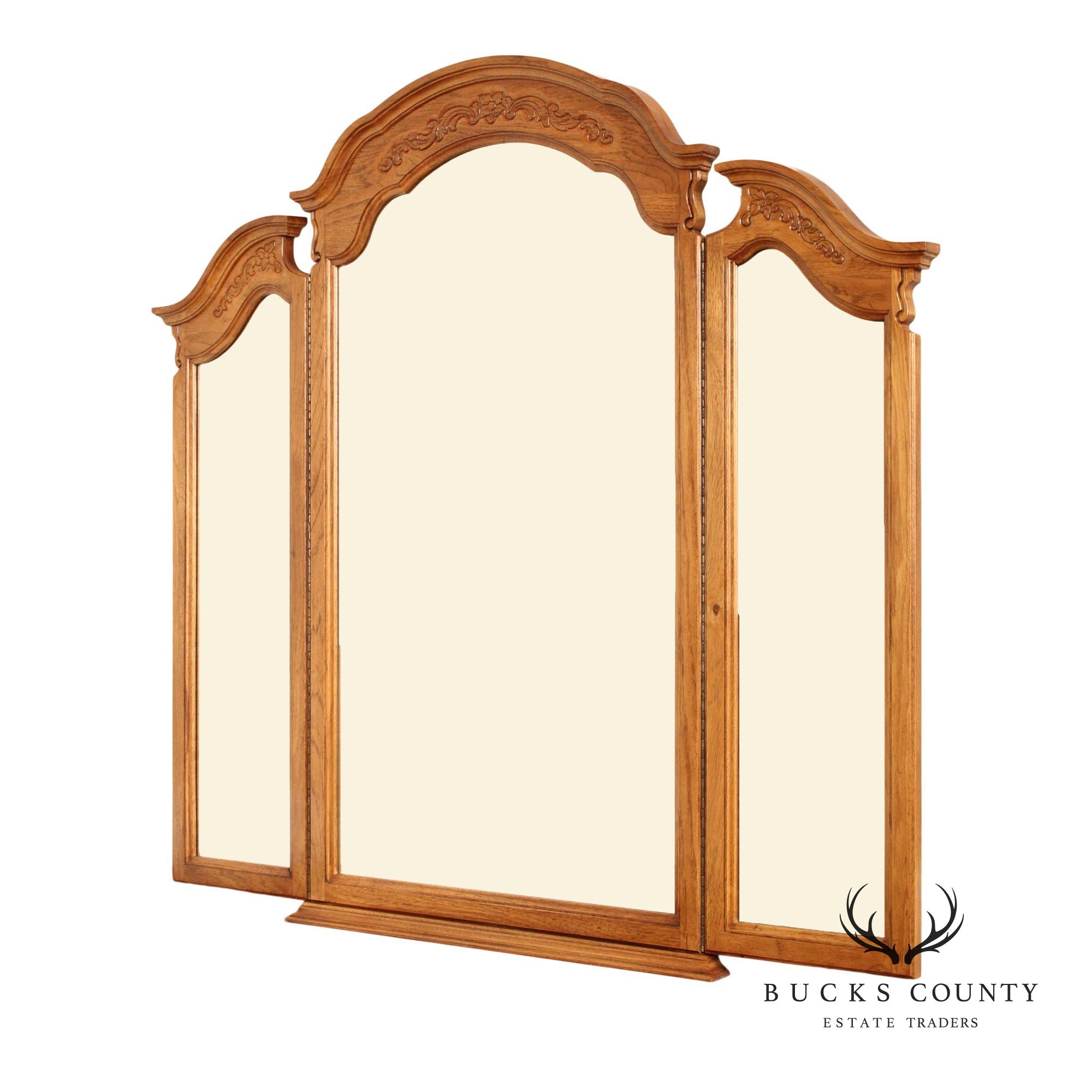 Thomasville 'Camille' French Provincial Style Tri-Fold Dresser Mirror