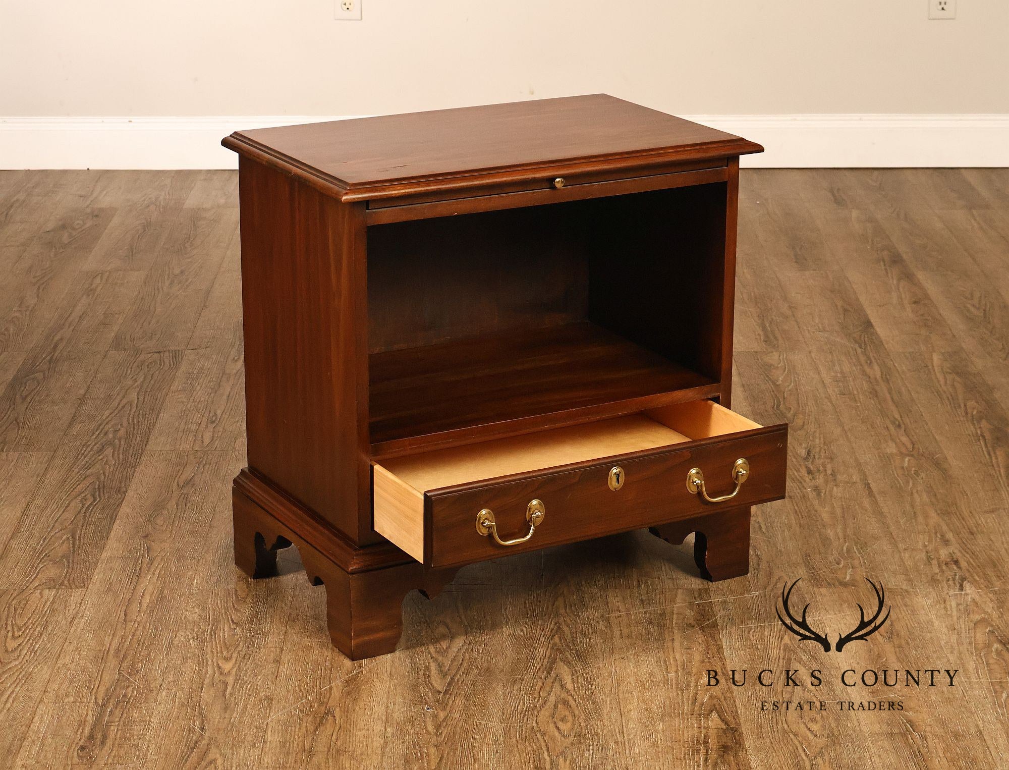Harden Georgian Style Cherry One Drawer Nightstand With Pull-Out Tray