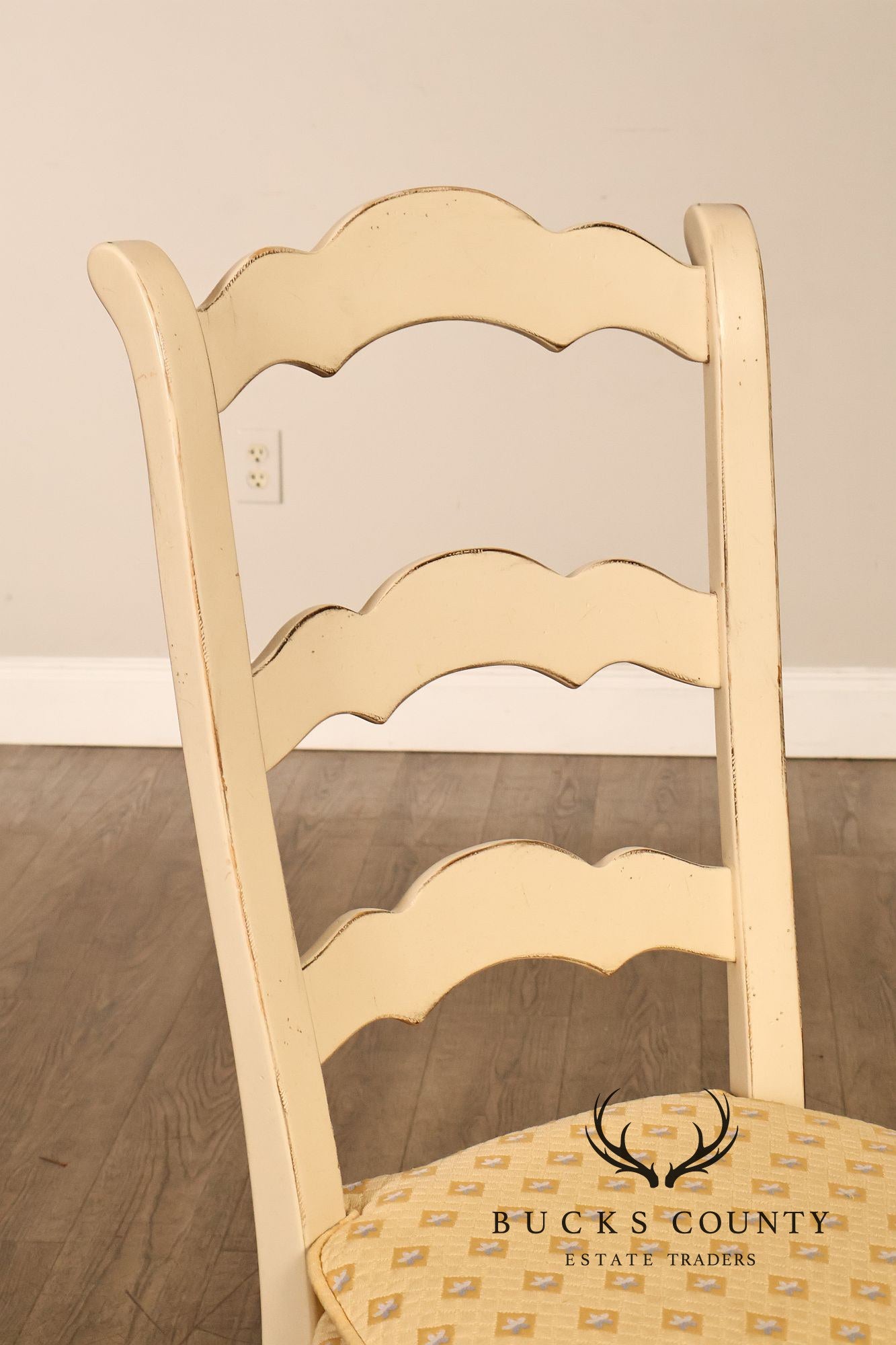 Drexel Heritage French Country Style Set of Eight Dining Chairs