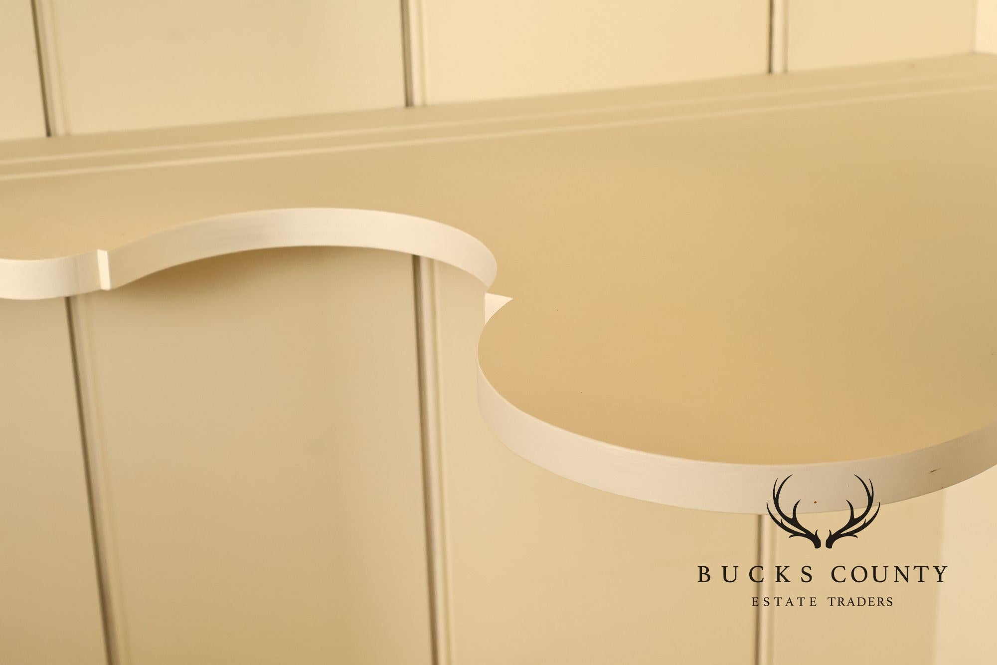 Louis Irion Tiger Maple Corner Cabinet*