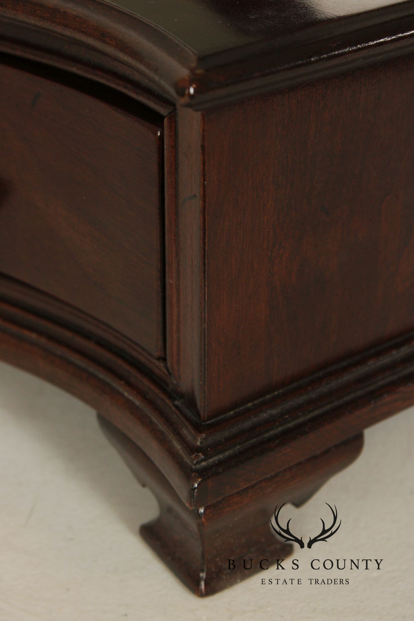 Ethan Allen Georgian Court Cherry Dresser Top Shaving Mirror