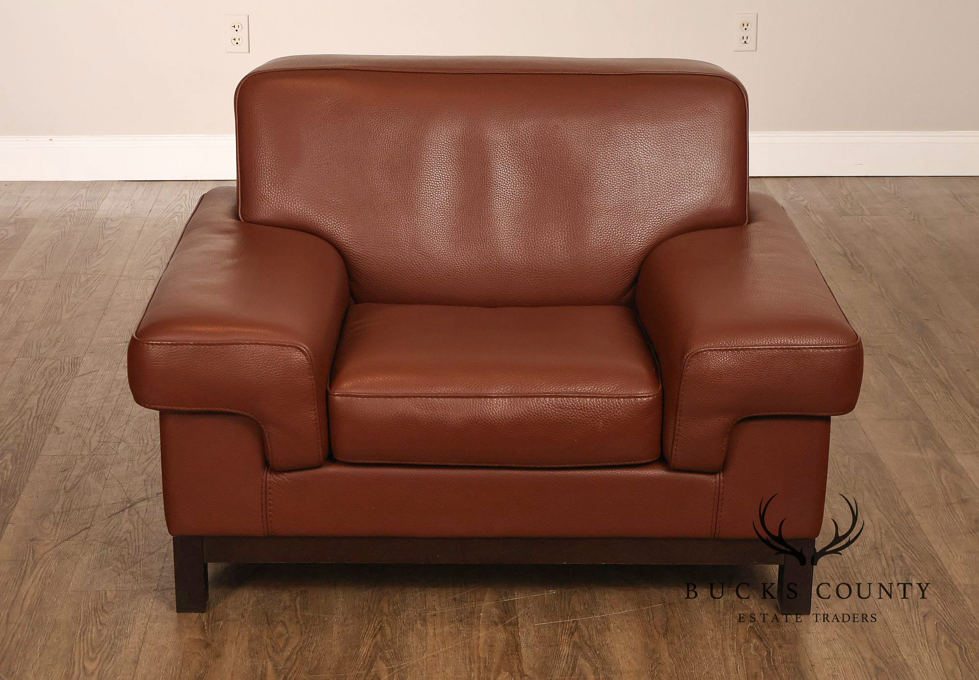 Formenti Pair of Italian Leather Lounge Chairs