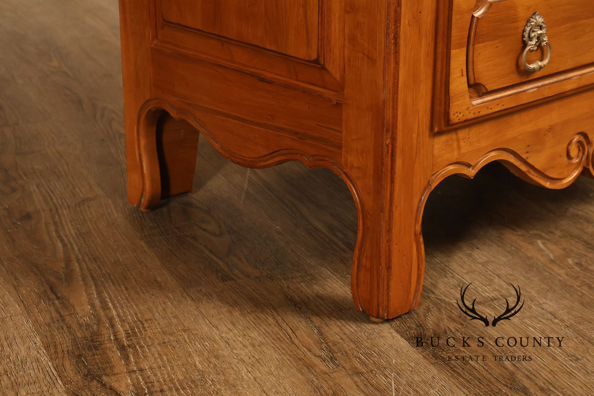 Ethan Allen 'Legacy' French Country Style Pair of Nightstands