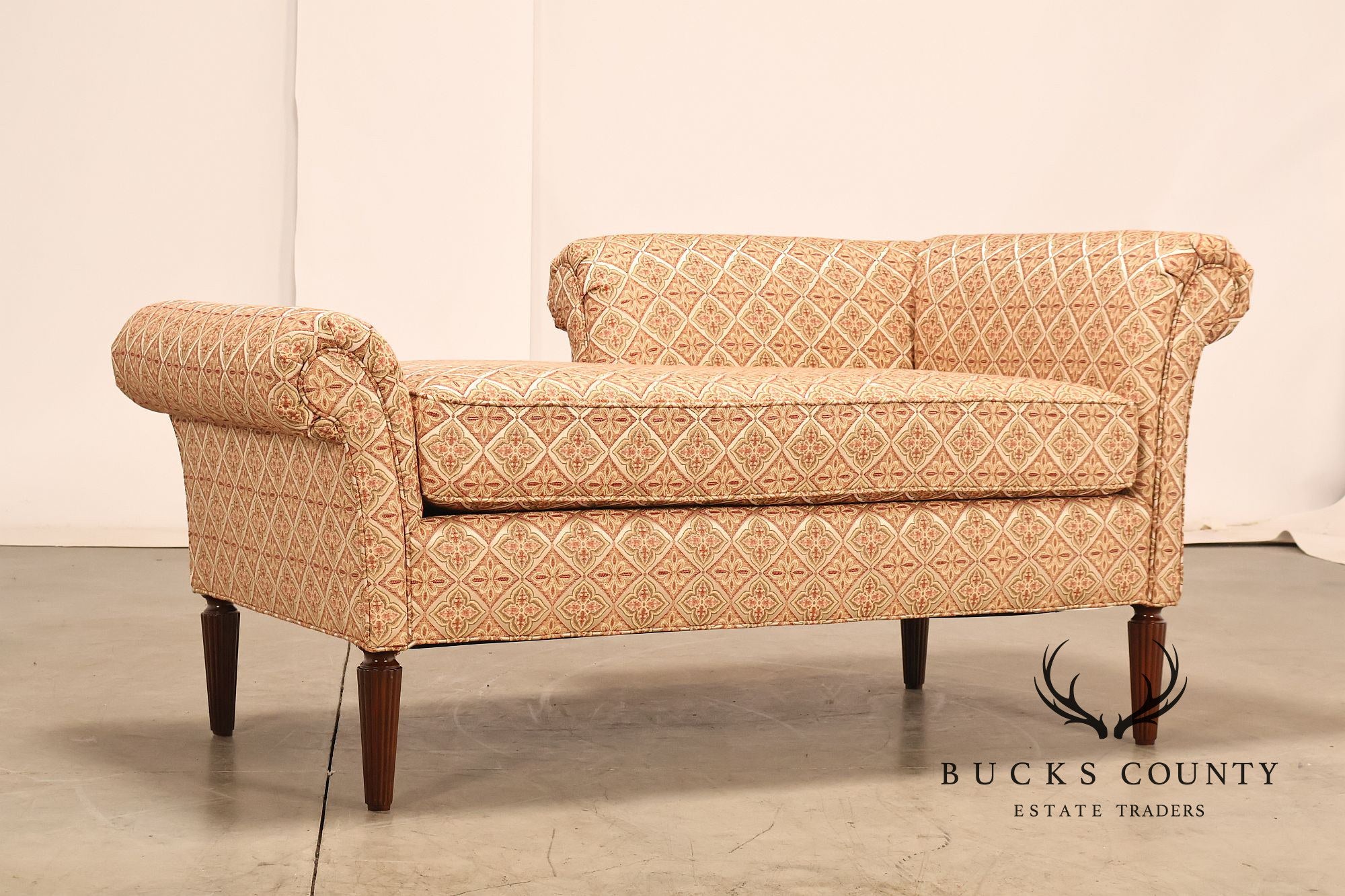 Harden Custom Upholstered Traditional Left Chaise Lounge