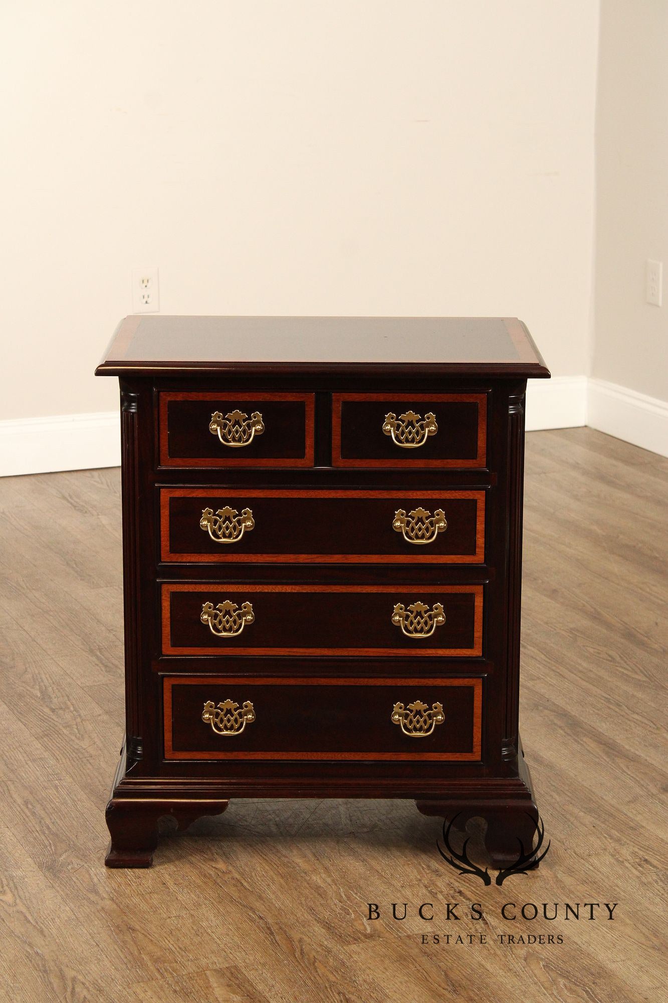 Stickley Georgian Style Inlaid Mahogany Nightstand