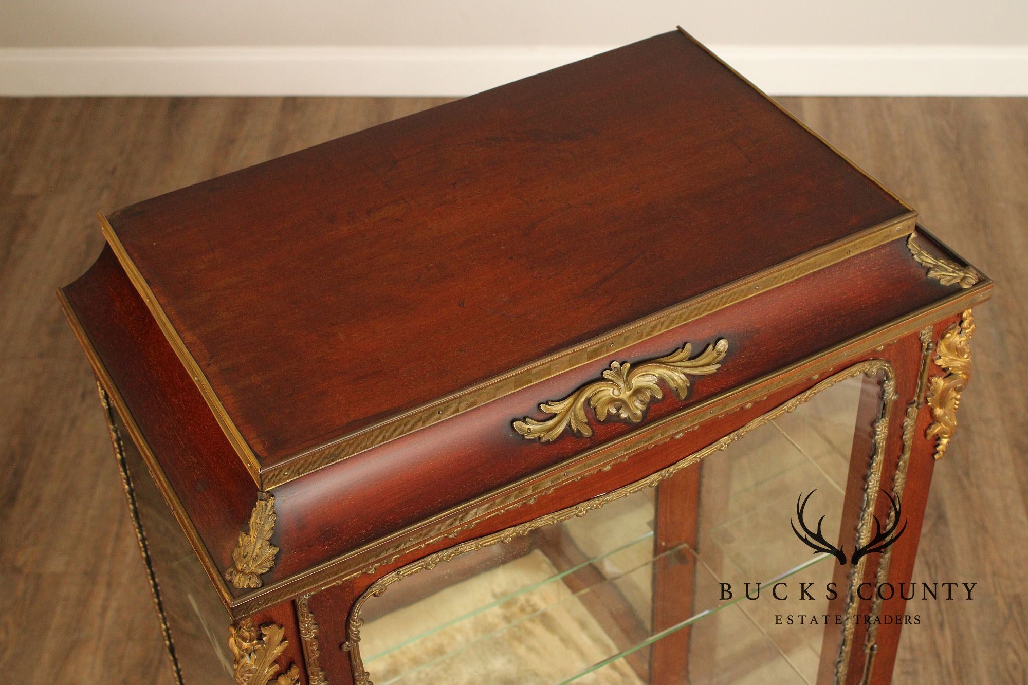 French Louis XV Style Inlaid and Bronze Ormolu Vitrine Cabinet