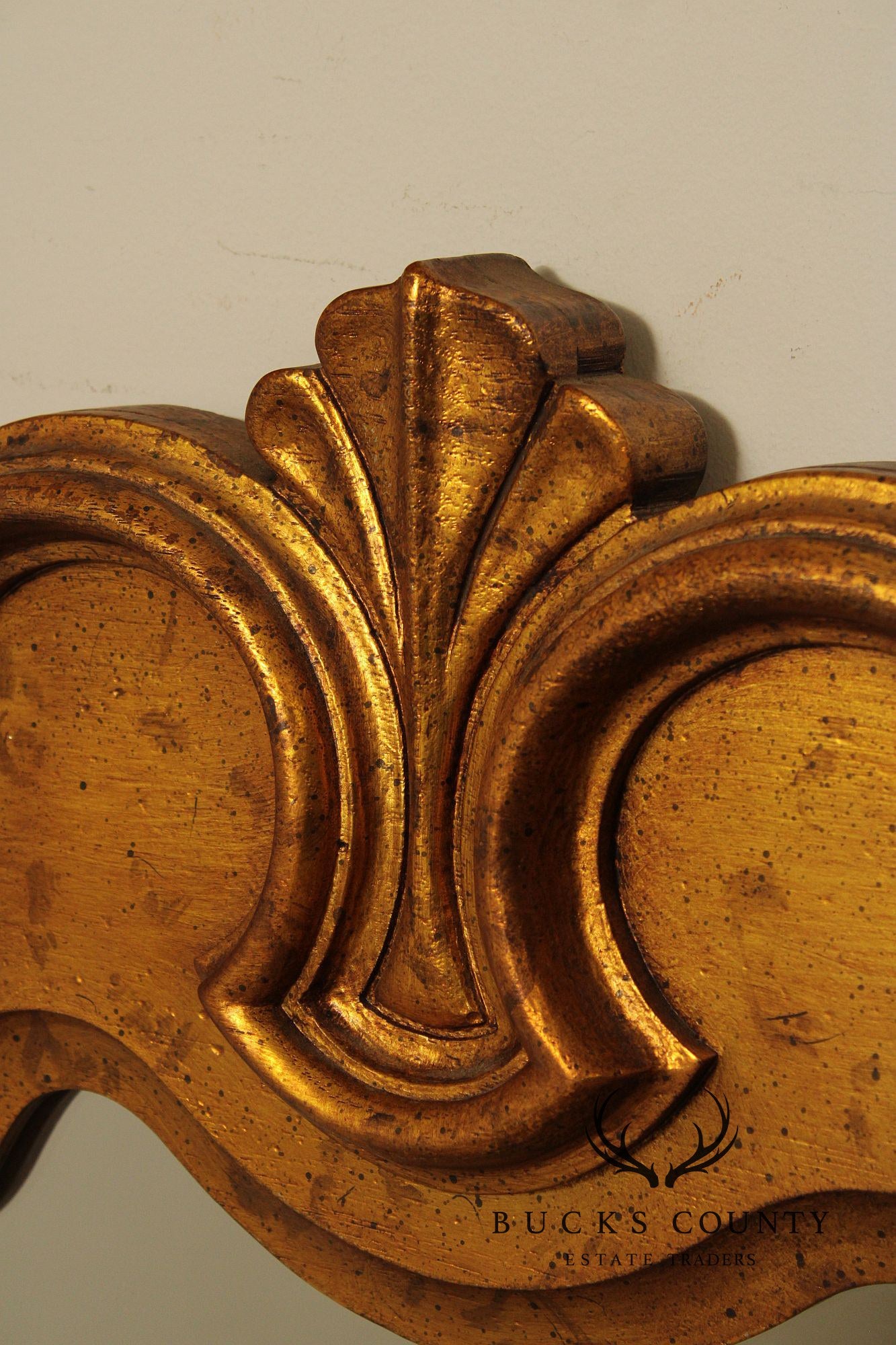 Carolina Mirror Co. Hollywood Regency Gilt Wall Mirror