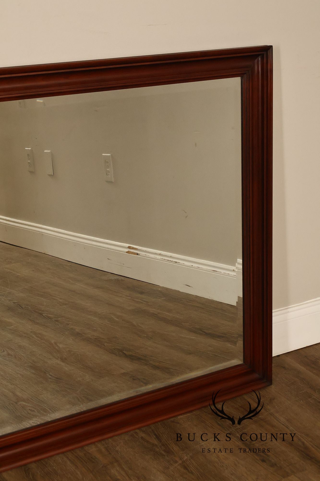 Henkel Harris Traditional Cherry Dresser Mirror
