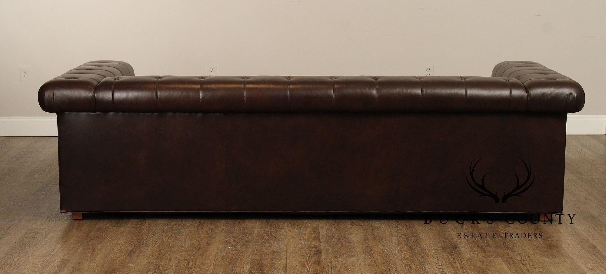 Stickley Chesterfield Style 'Chicago' Leather Sofa