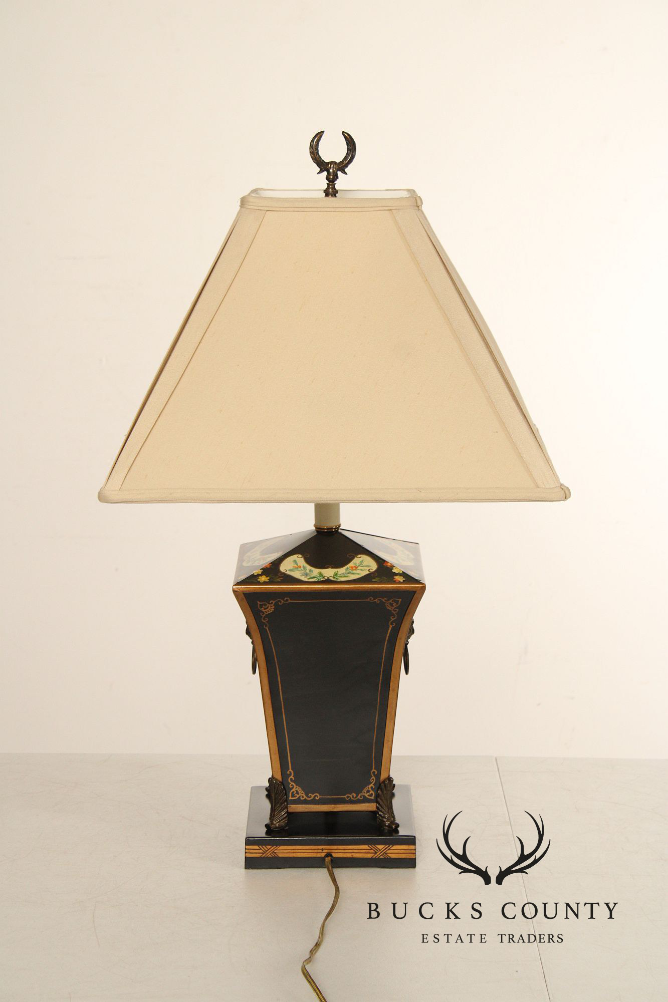 Chelsea House Pair of Painted Toleware Table Lamps