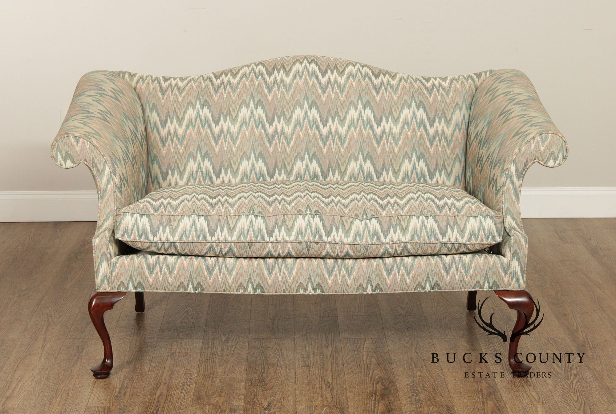 Southwood Queen Anne Style Mahogany Loveseat