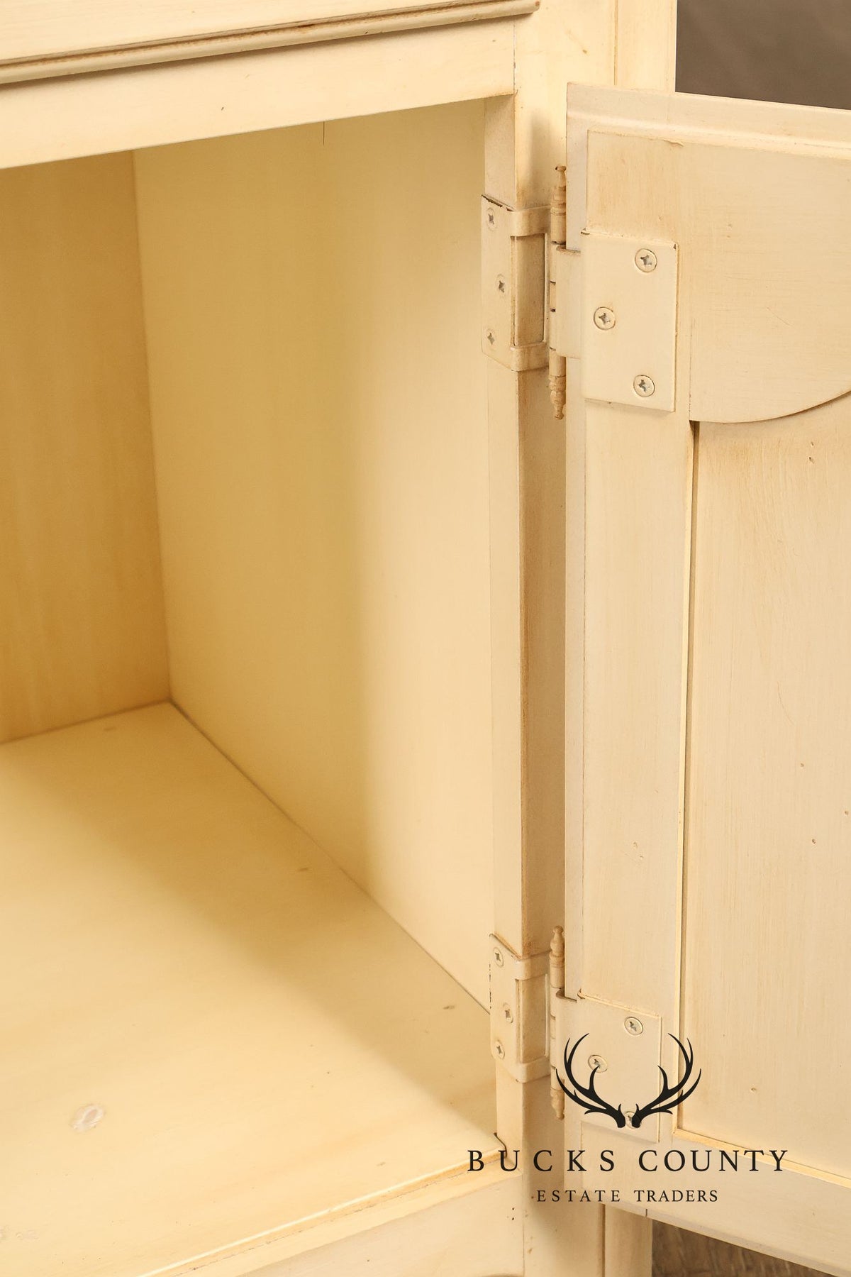Ethan Allen 'Country French' Cream Painted Nightstand