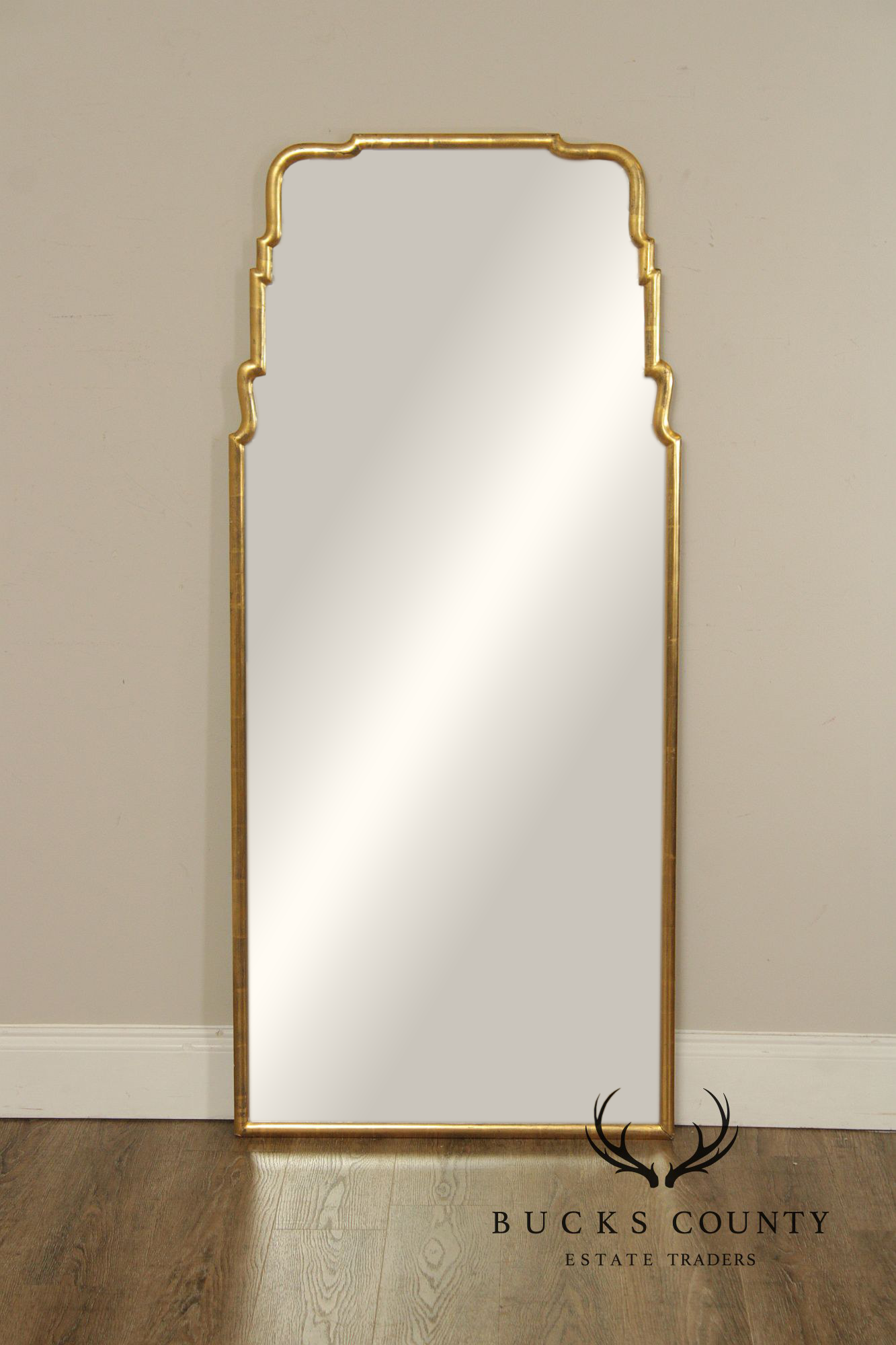Queen Anne Style Gilt Frame Looking Glass Wall Mirror