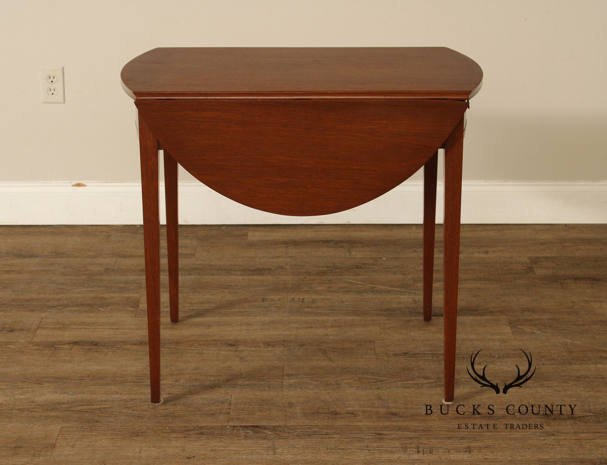 Kittinger 'Gainesborough' Mahogany Pembroke Table