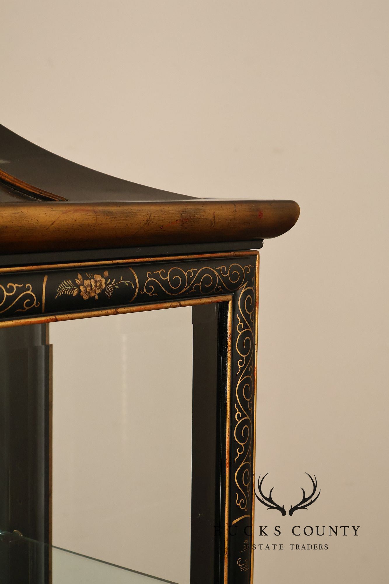 Drexel Heritage Et Cetera Chinoiserie Black Lacquer Pagoda Top Lighted Display China Cabinet
