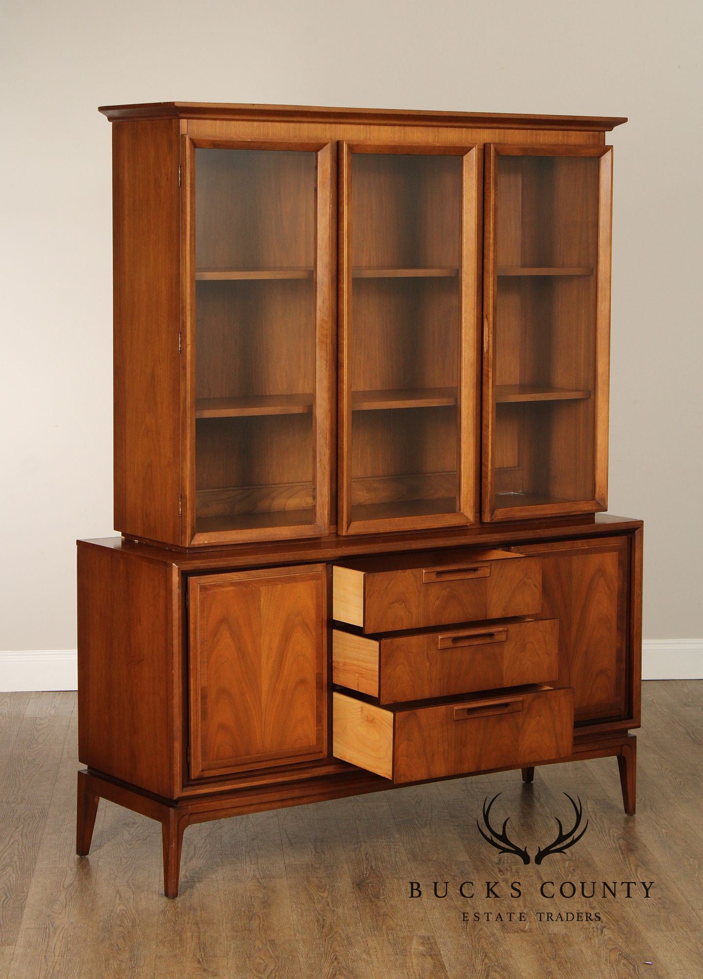 United Furniture Mid Century Modern Walnut Sideboard and Hutch