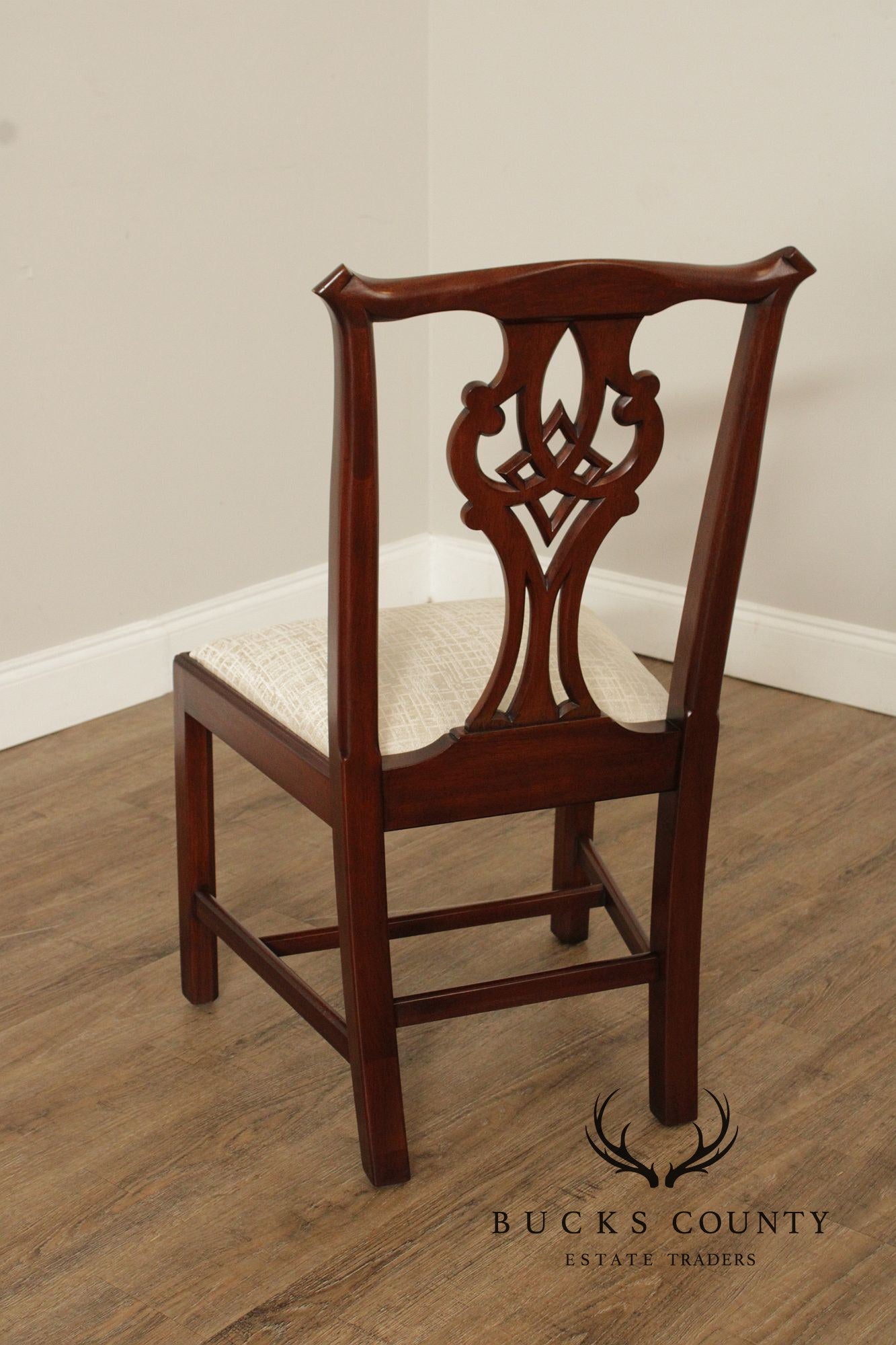 Henkel Harris Georgian Style Set of Eight Mahogany Dining Chairs