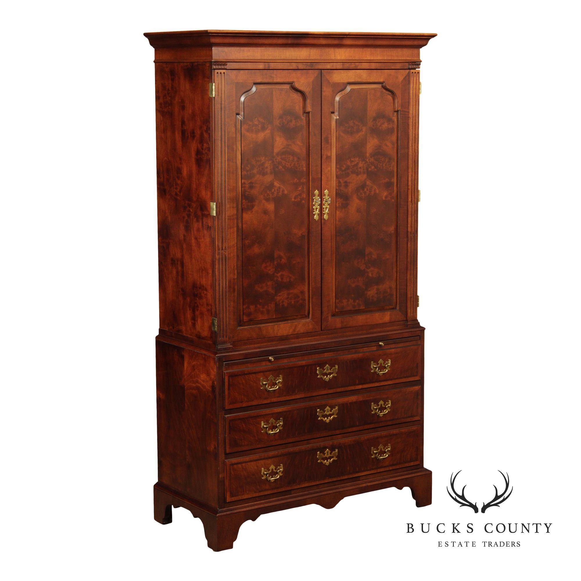 Henredon Aston Court Collection Mahogany Chippendale Bedroom Armoire Cabinet