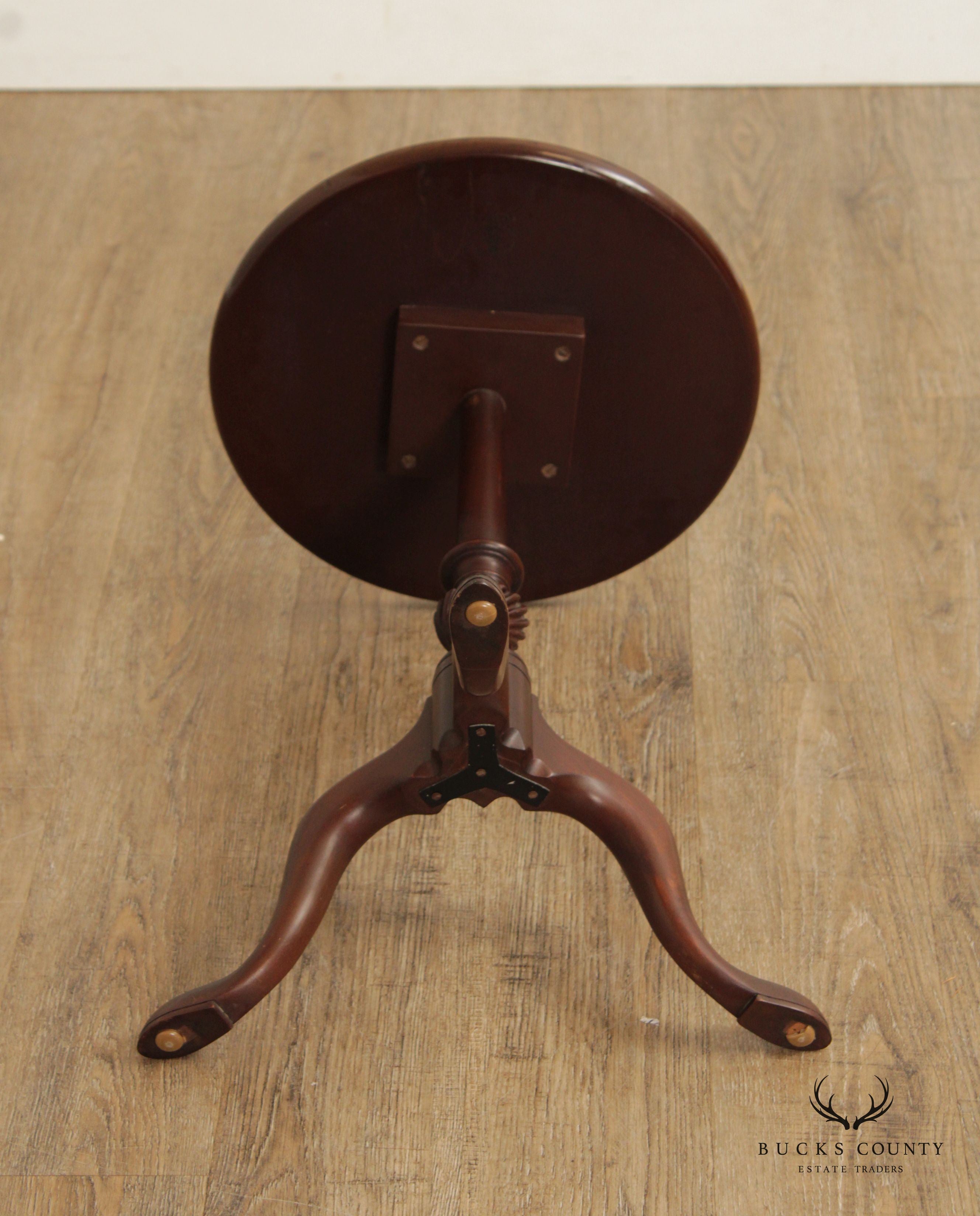 Kittinger Historic Newport Georgian Style Mahogany Round Mahogany Drinks Side Table