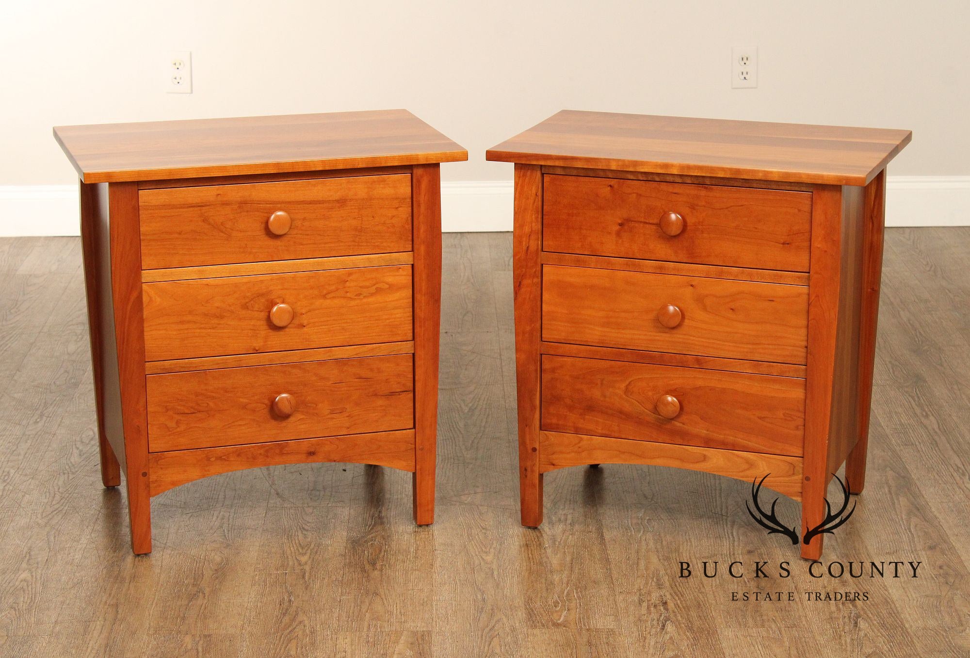 Stickley Pair of Mission Collection Harvey Ellis Three Drawer Cherry Nightstands