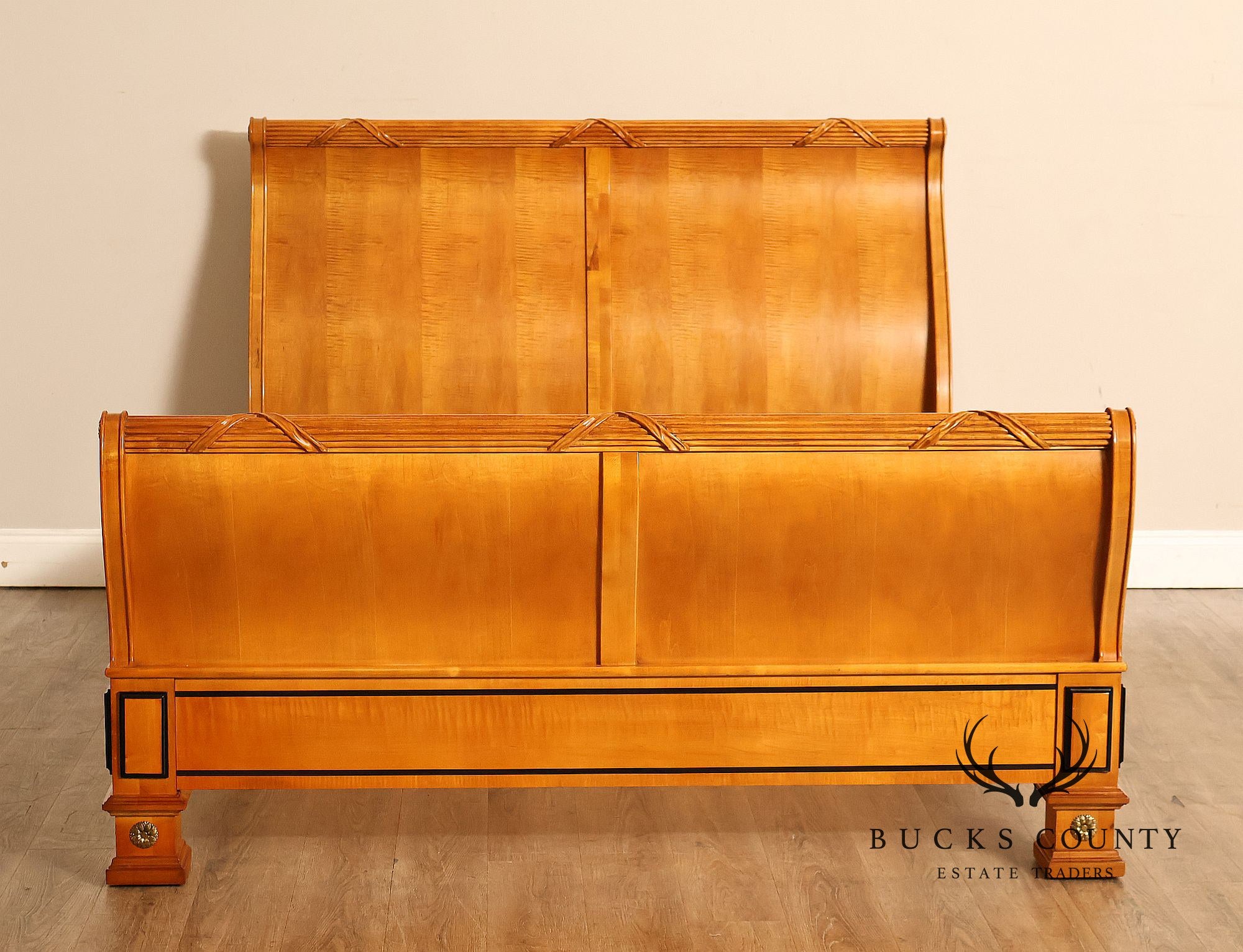 Thomasville Grand Classics Collection Empire Style  Queen Sleigh Bed