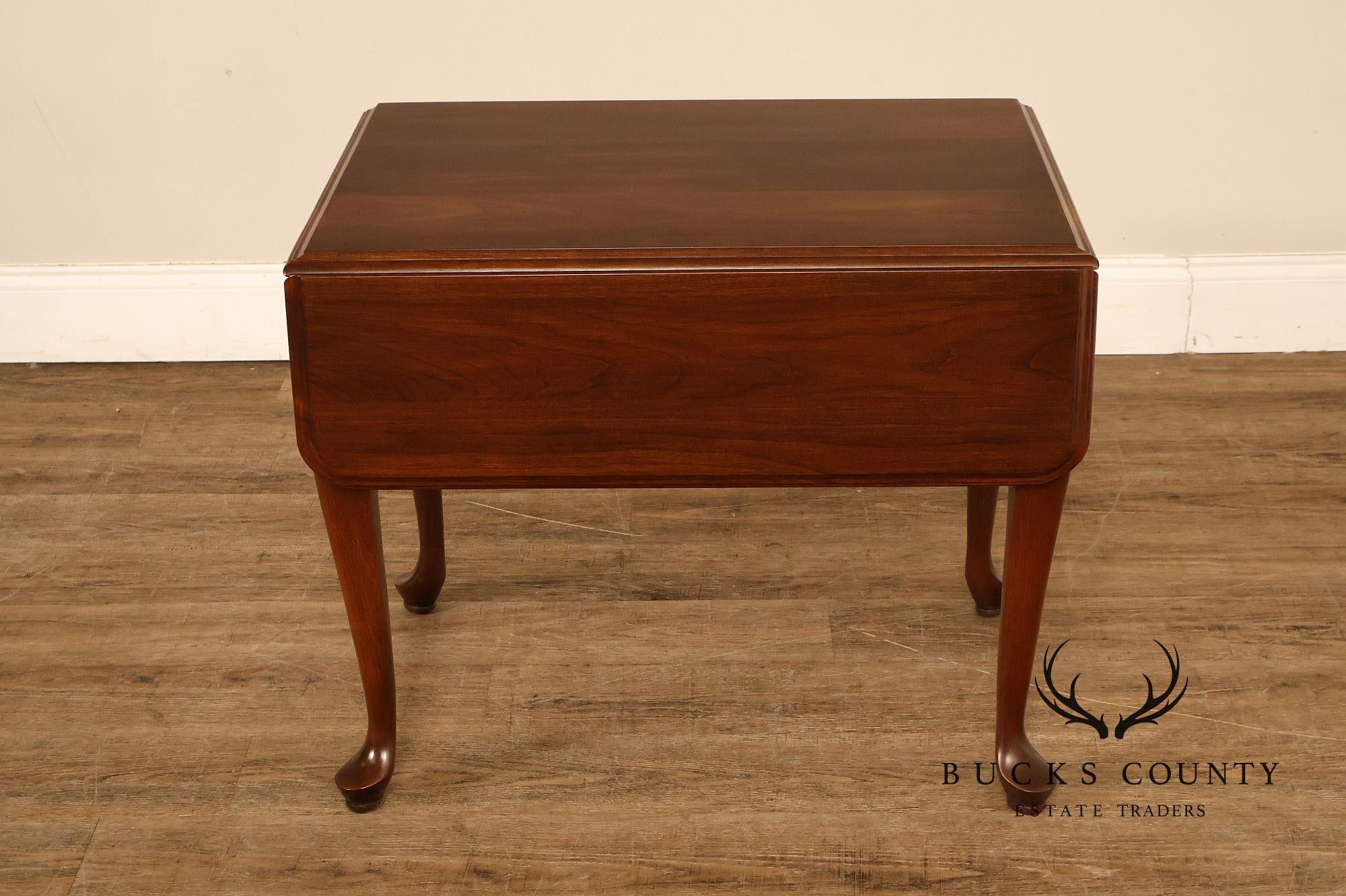 Ethan Allen Vintage Queen Anne Style Cherry Drop Leaf Side Table