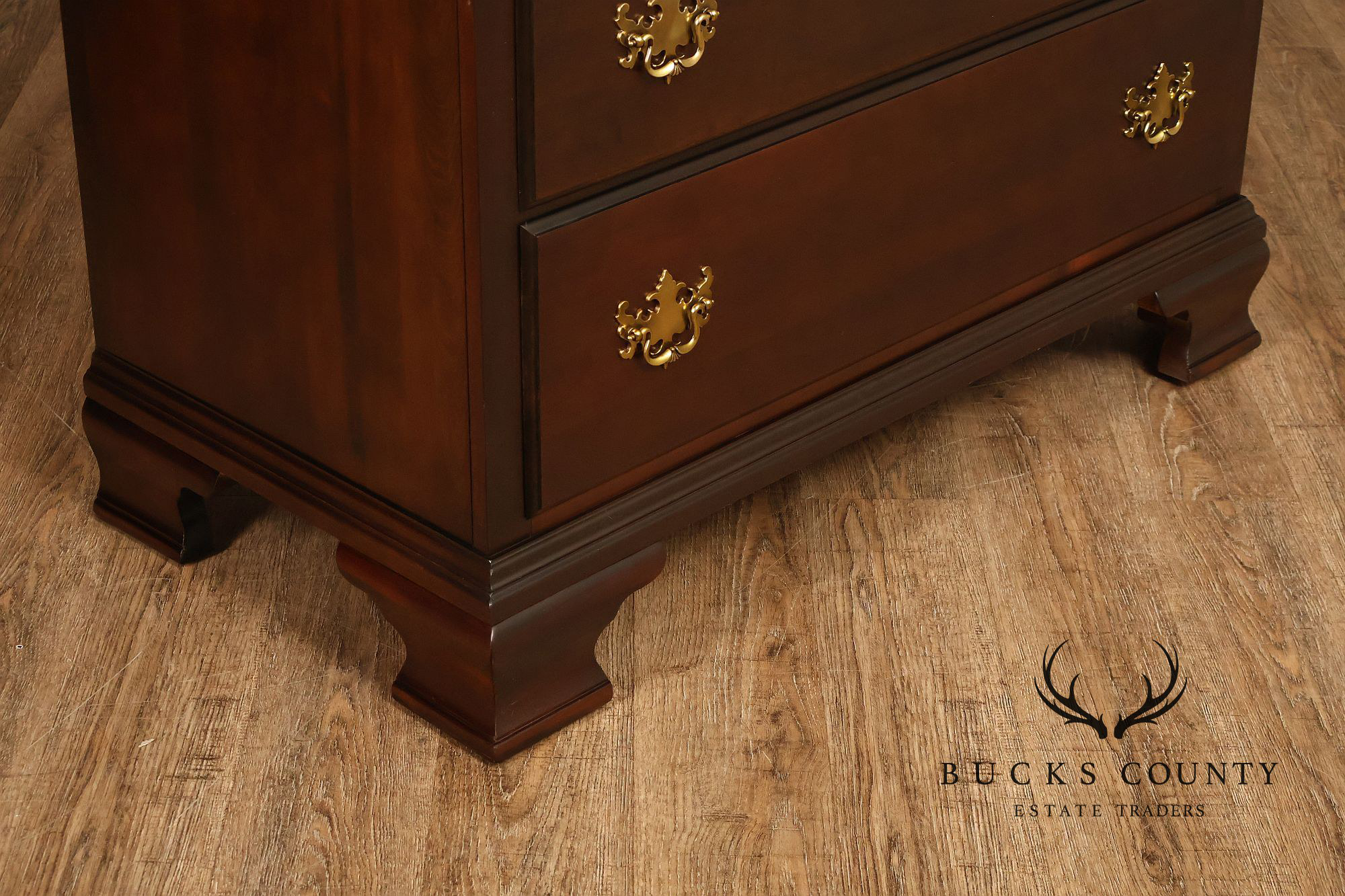 Kincaid Furniture Traditional Cherry Gentleman’s Chest Armoire