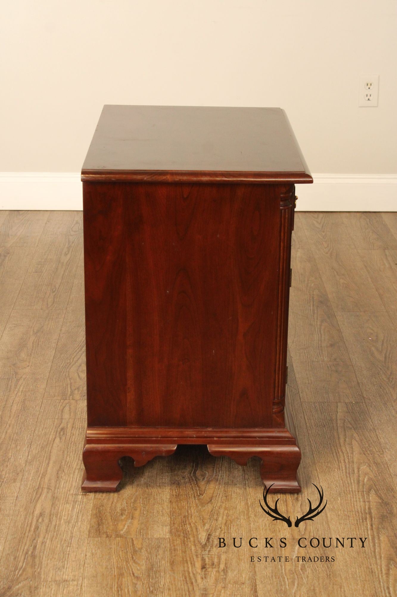 Stickley Chippendale Style Vintage Cherry Nightstand