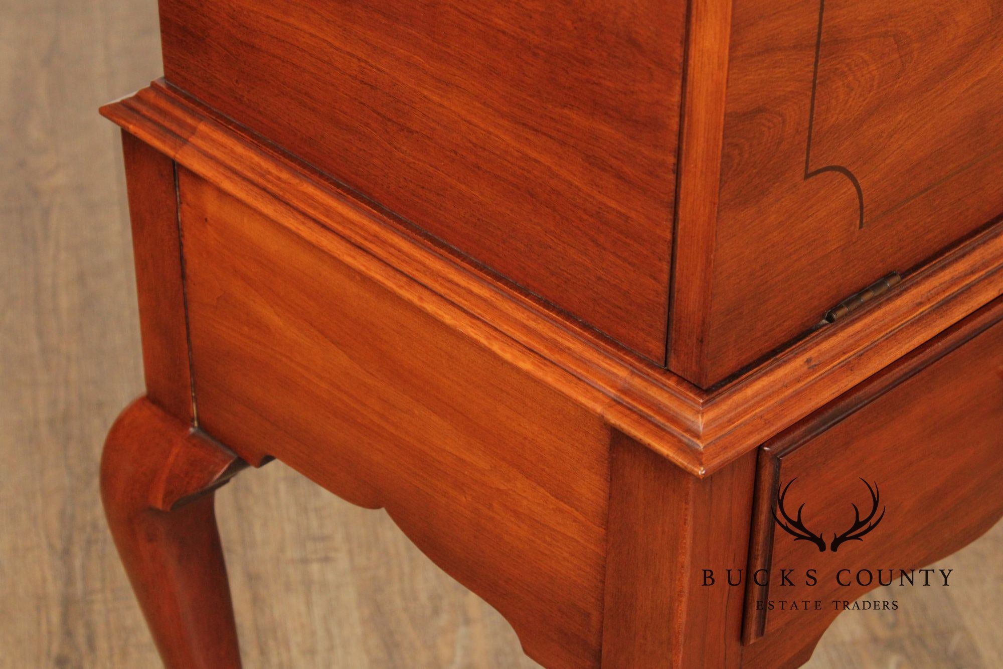 Henkel Harris Cherry  Queen Anne Cellarette