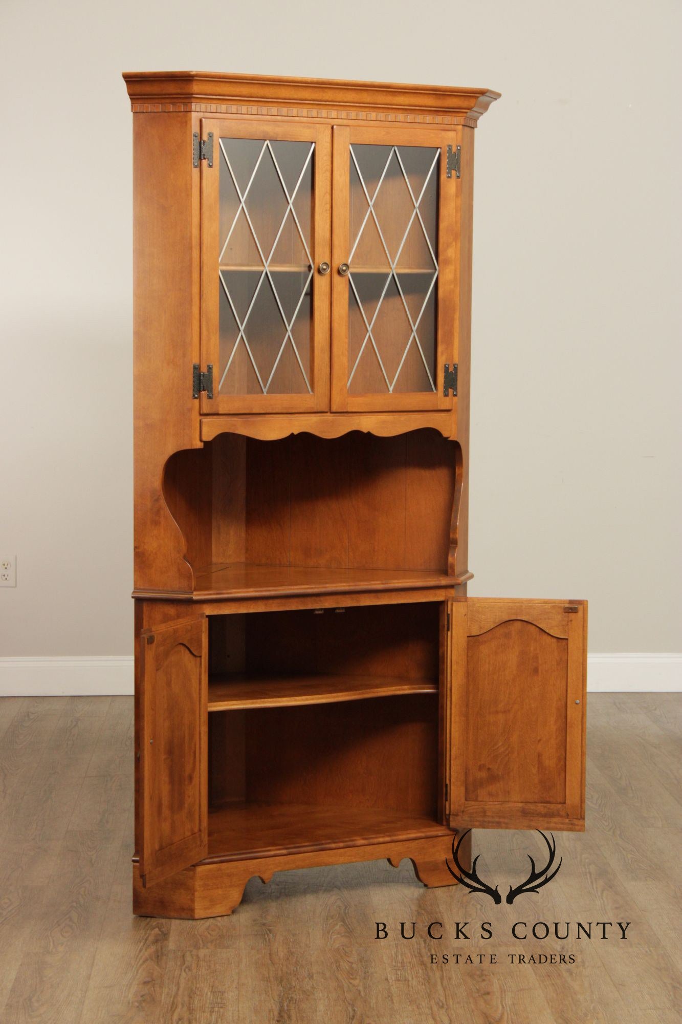 Ethan Allen Heirloom Maple Corner Cabinet