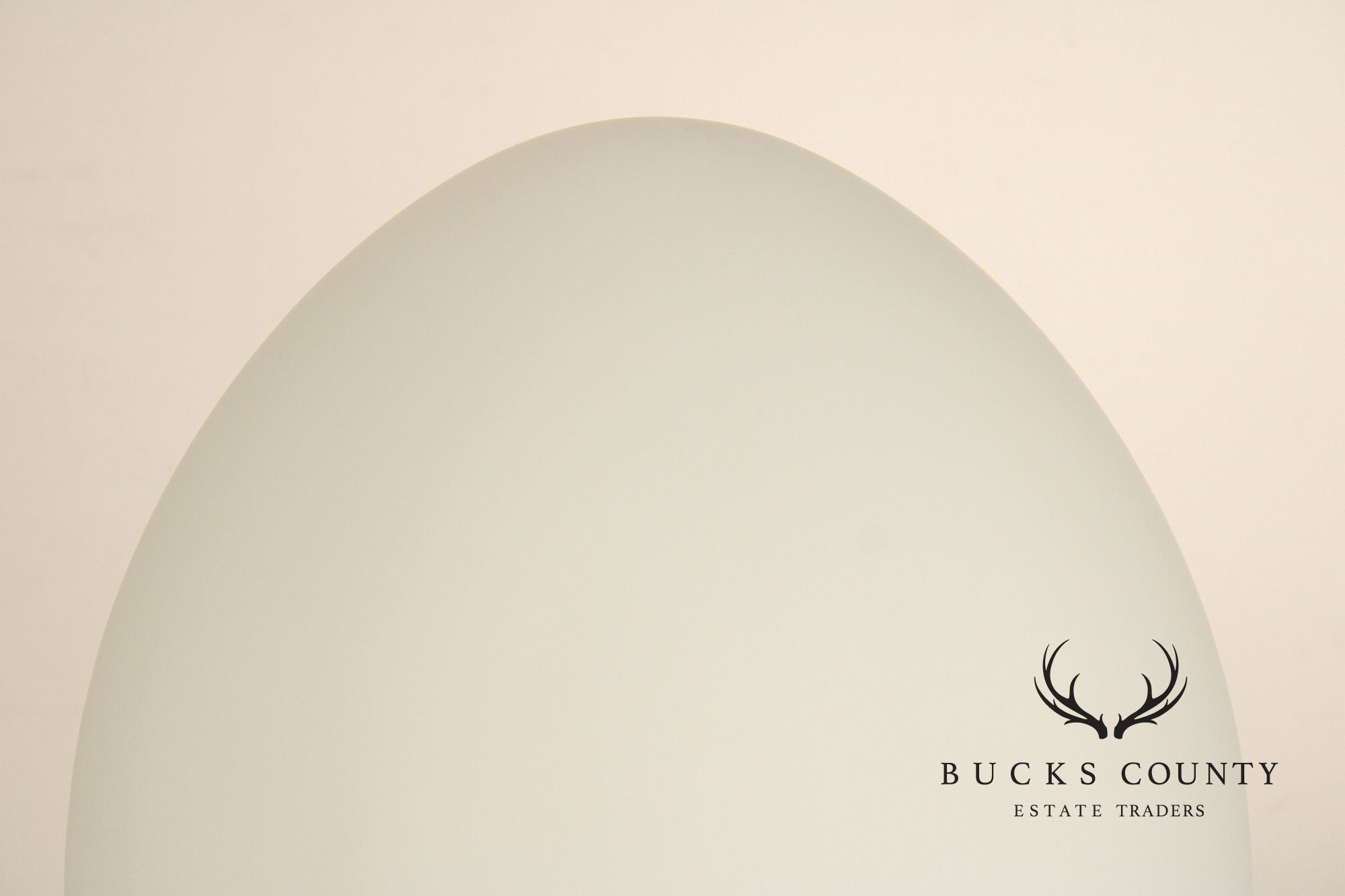 Laurel Lamp Company Mid Century Modern Glass Egg Lamp