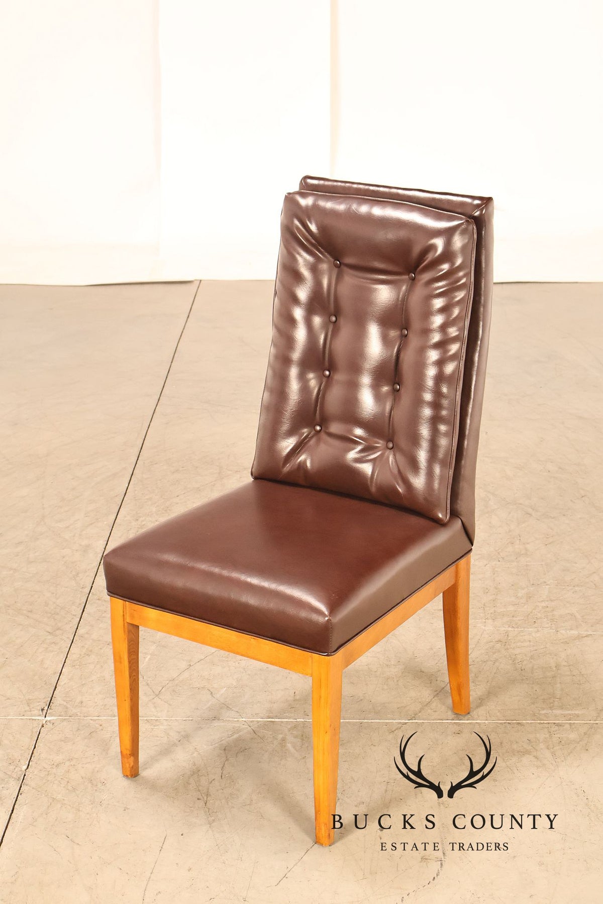 Mid Century Modern Set of Eight Walnut and Leather Dining Chairs