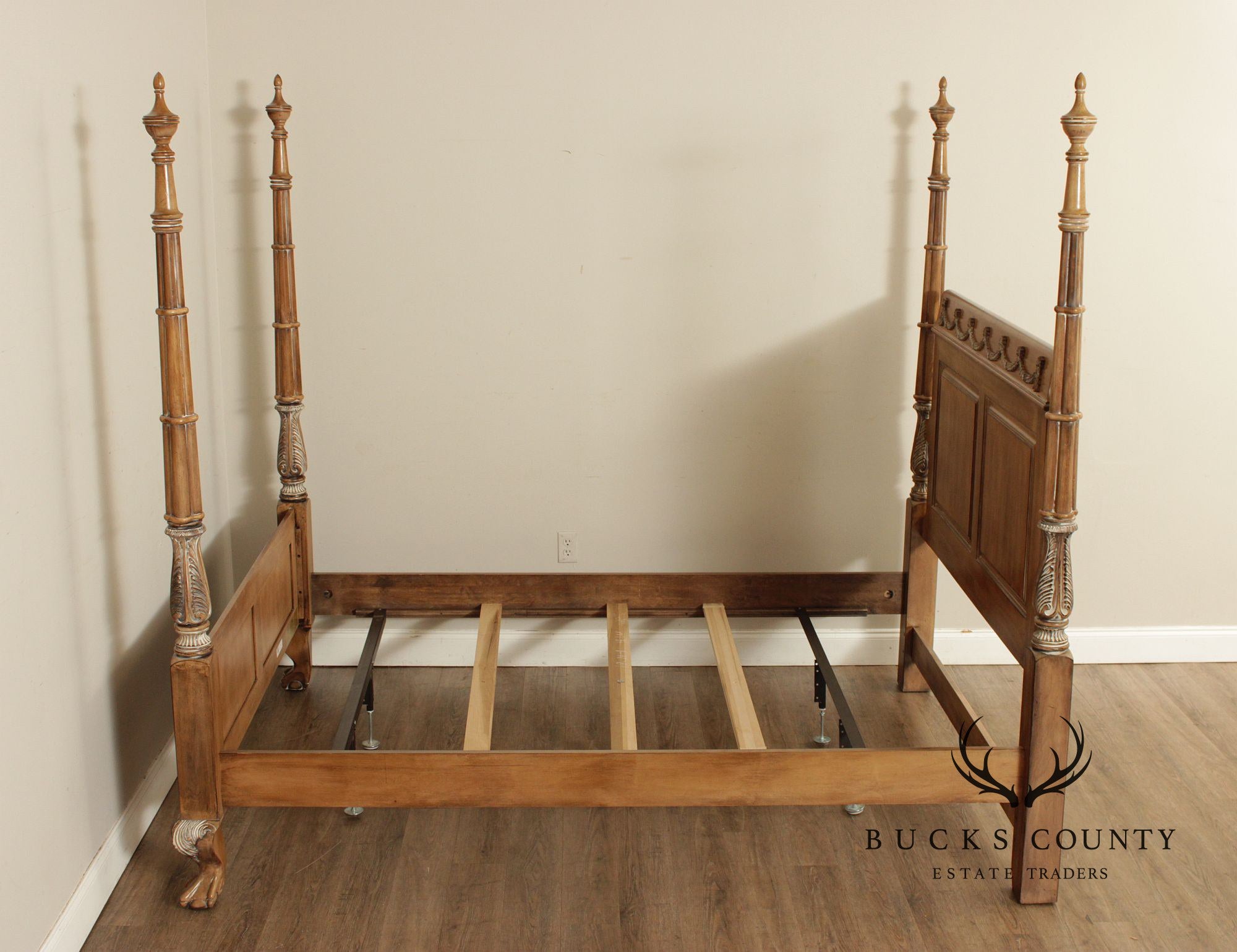 Lexington Furniture Queen Poster Bed