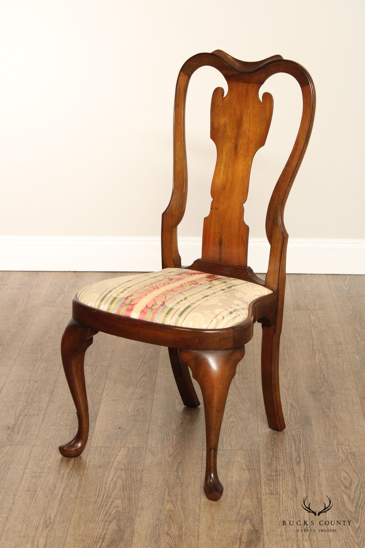 Vintage Queen Anne Style Side Chair With Upholstered Seat