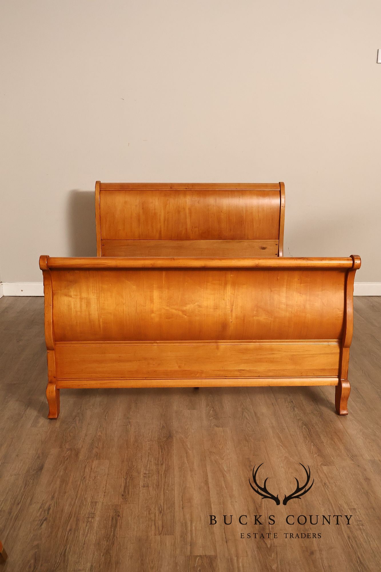 Ethan Allen Legacy Queen Sleigh Bed