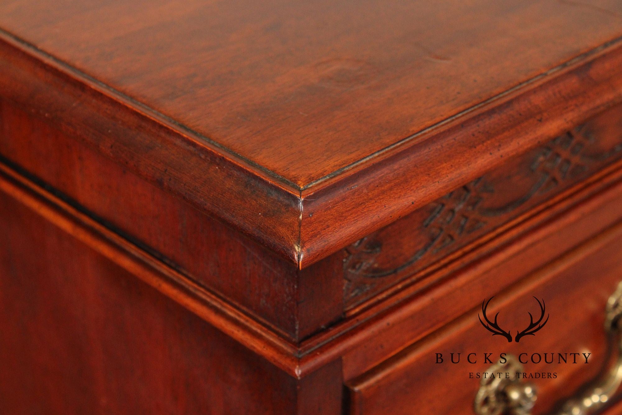 Century Furniture Georgian Style Mahogany Chest on Chest