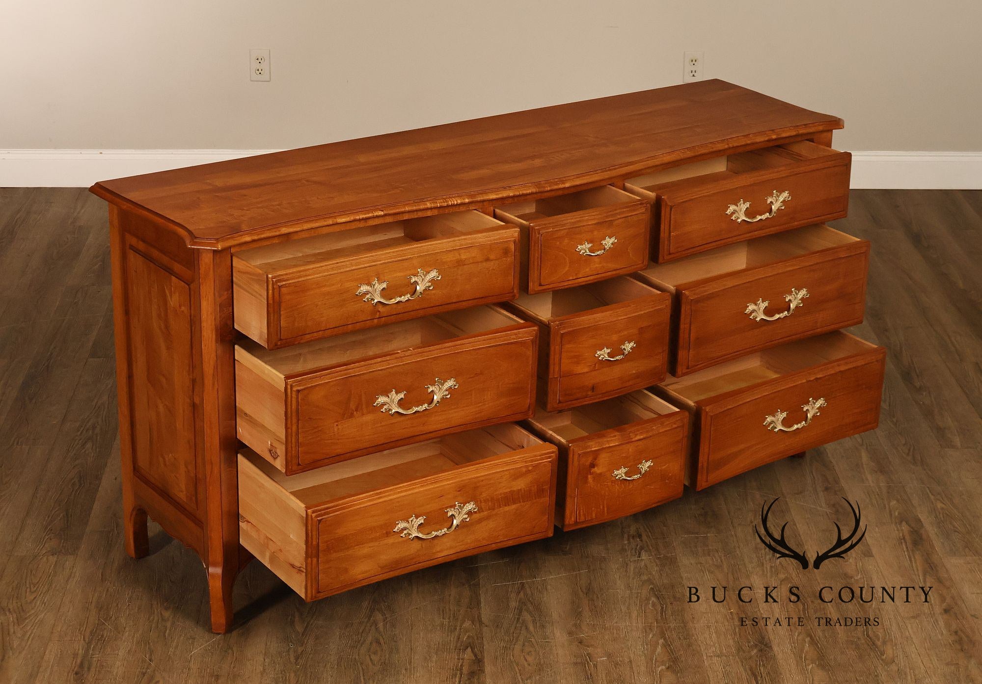 Ethan Allen 'Legacy' French Country Style Chest of Drawers