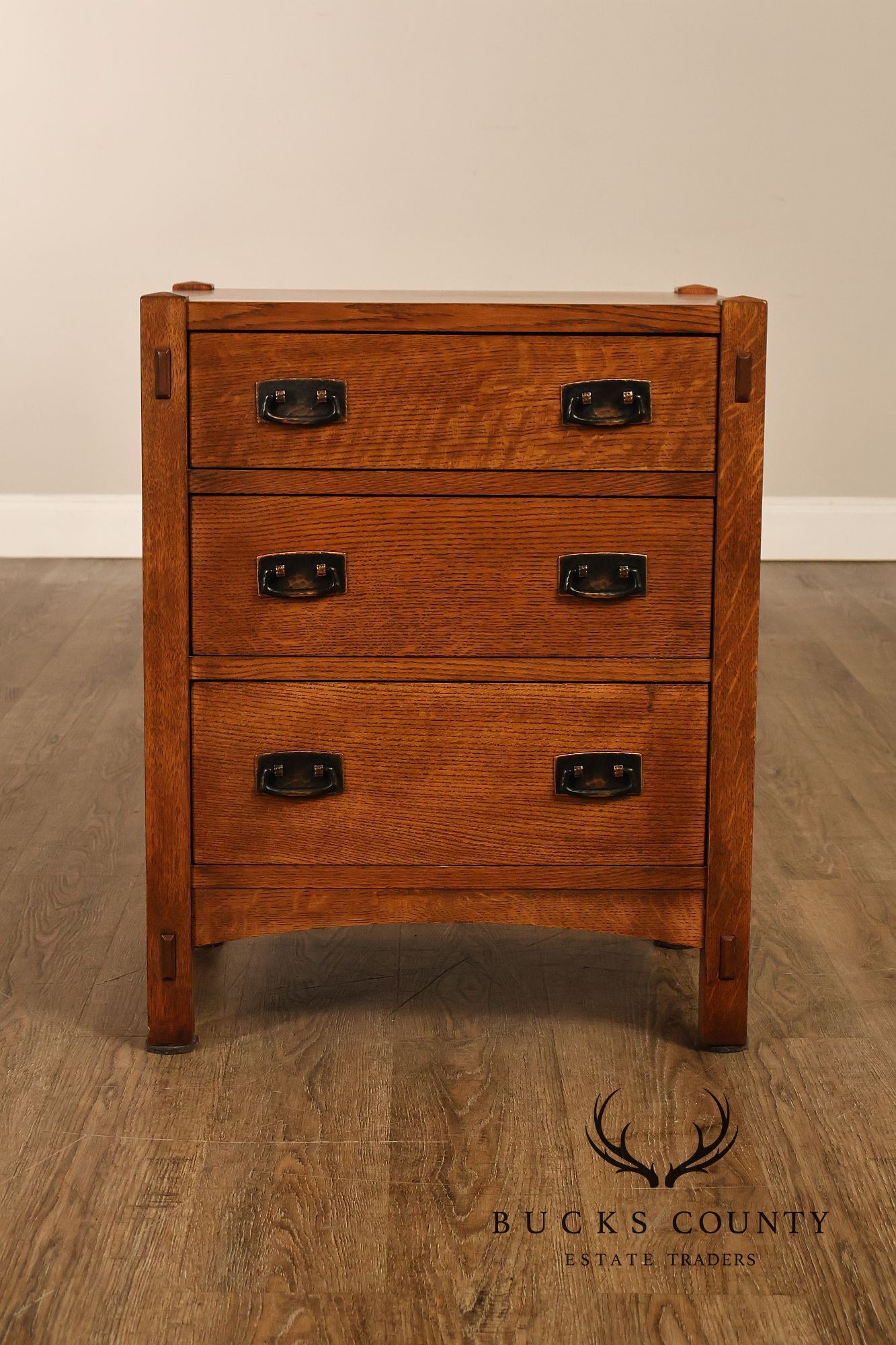 Stickley Mission Collection Pair Of Oak Chest Nightstands