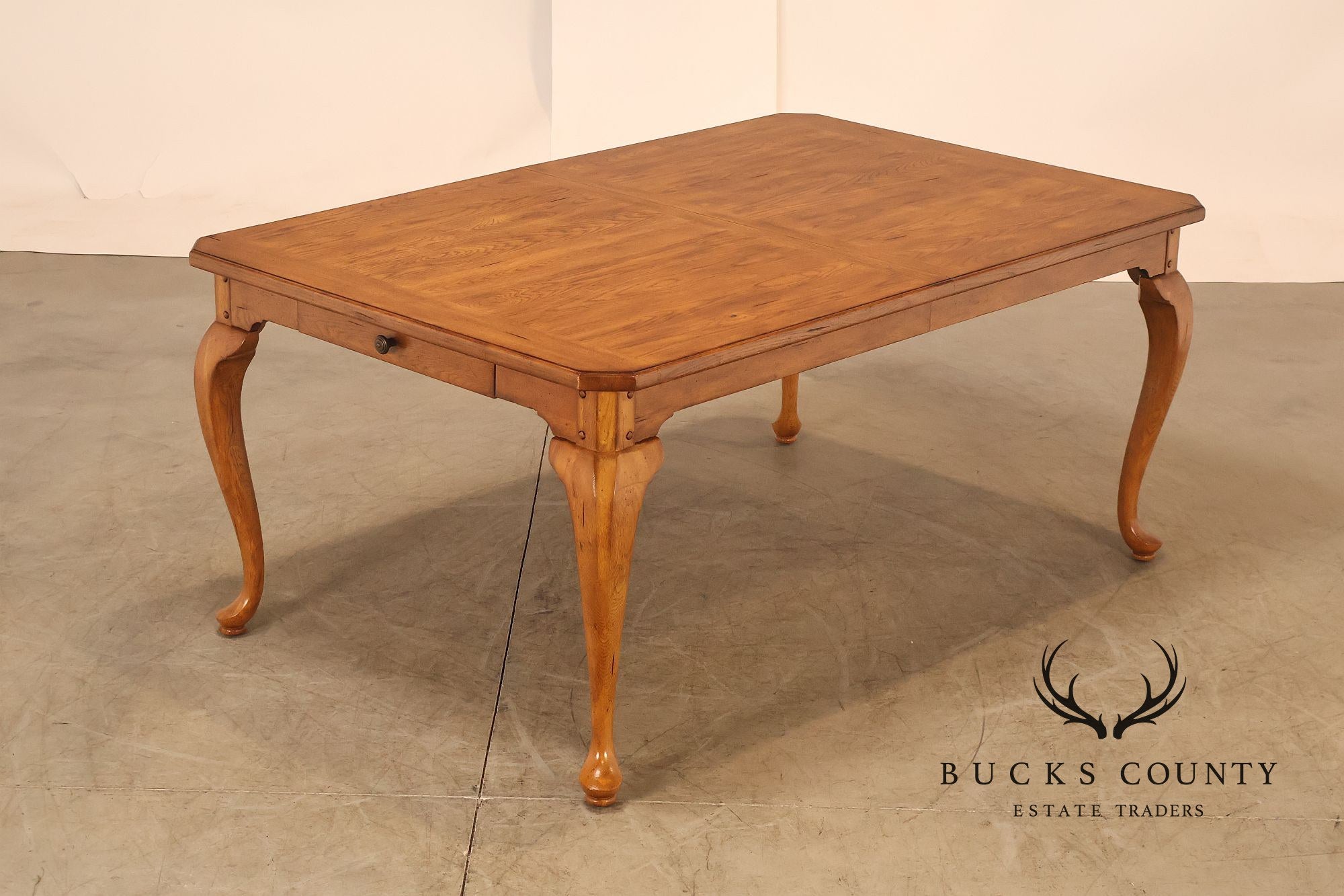 Thomasville Oak Expandable Dining Table