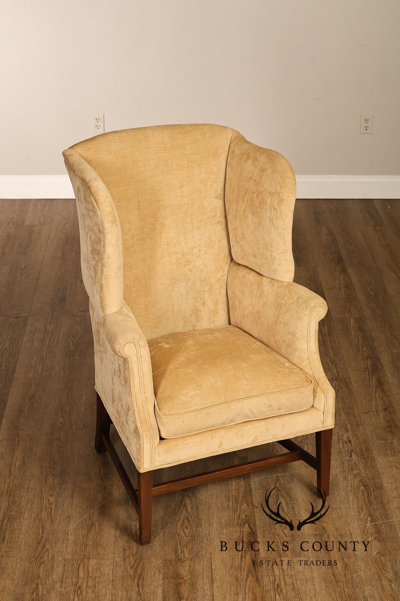 Kittinger Williamsburg Adaptation Wing Chair