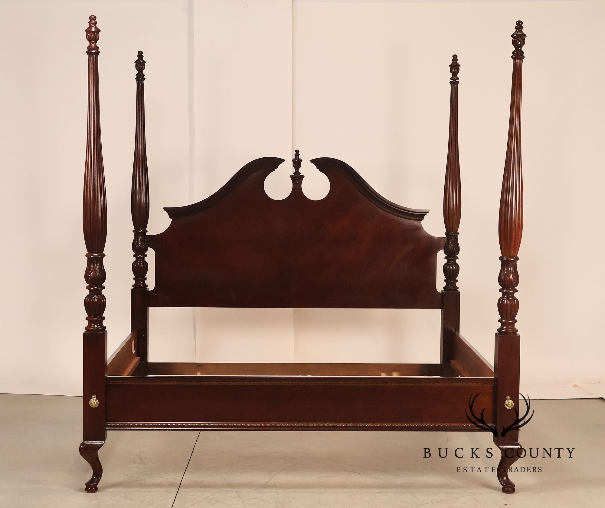 Thomasville Collectors Cherry Chippendale Style King Poster Bed