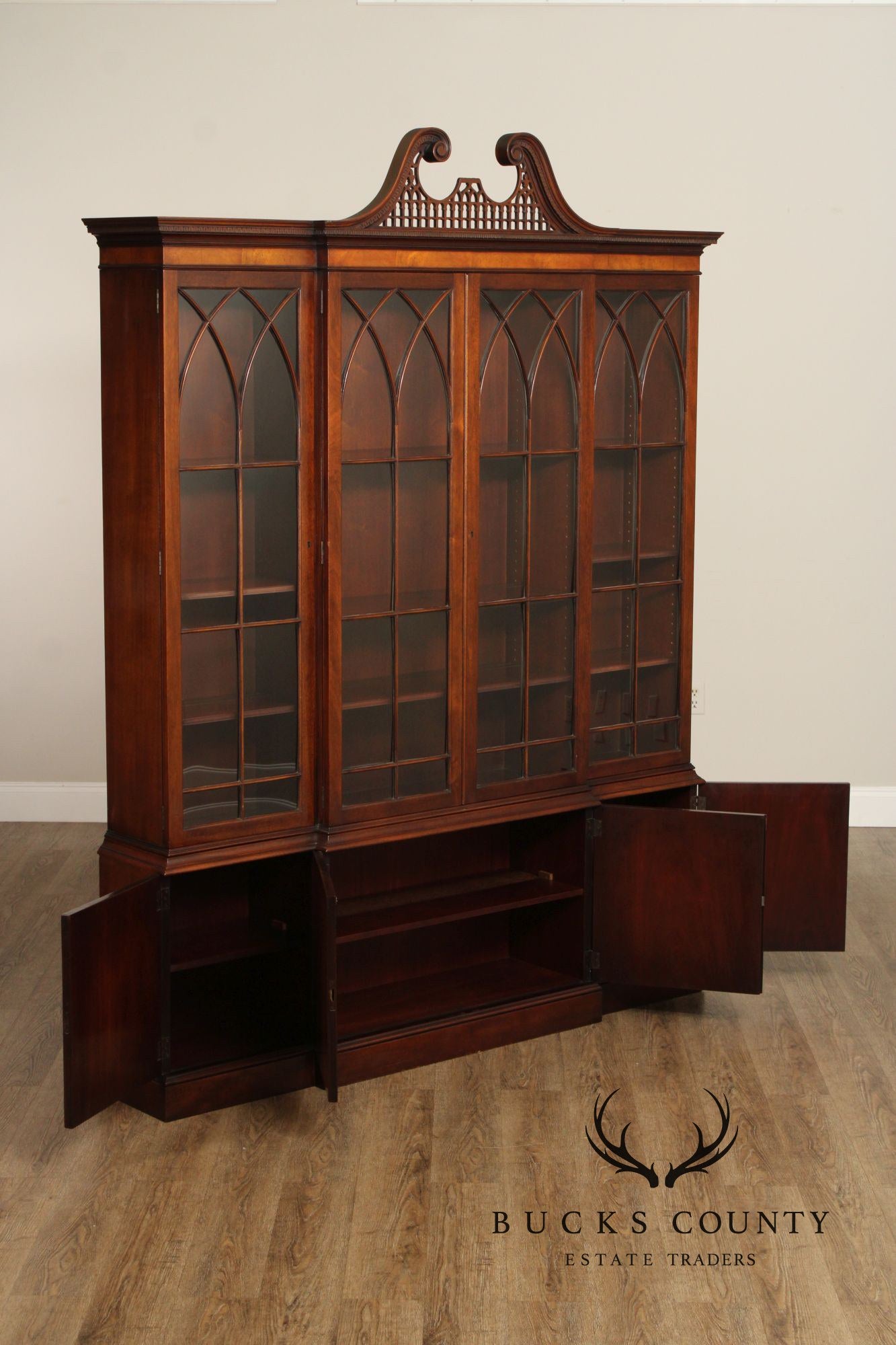 Baker Furniture Georgian Style Vintage Mahogany Breakfront Bookcase