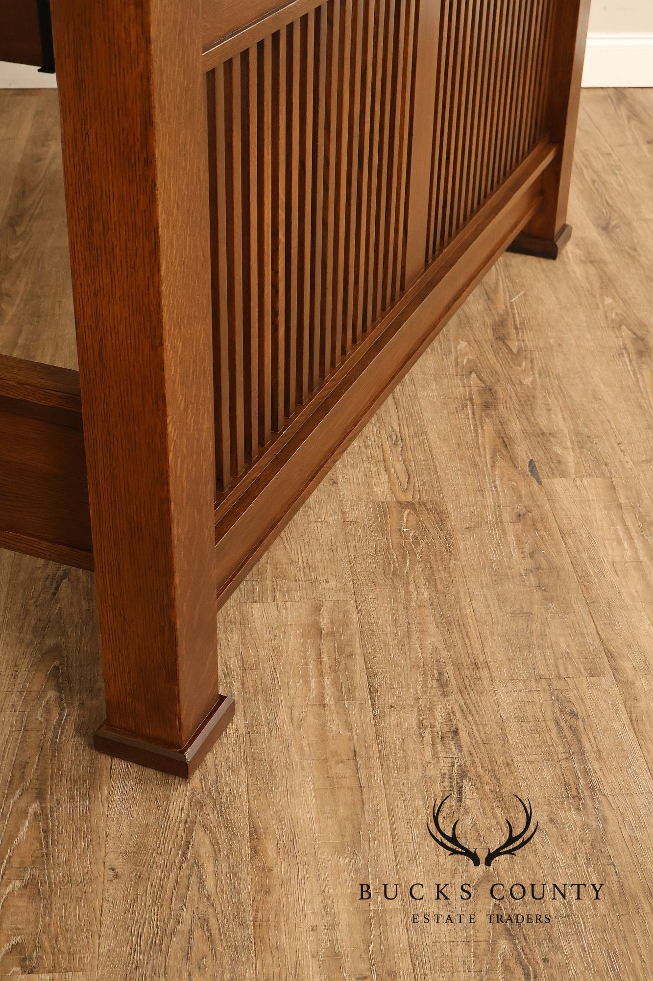 Stickley Mission Collection Queen Oak Prairie Bedframe