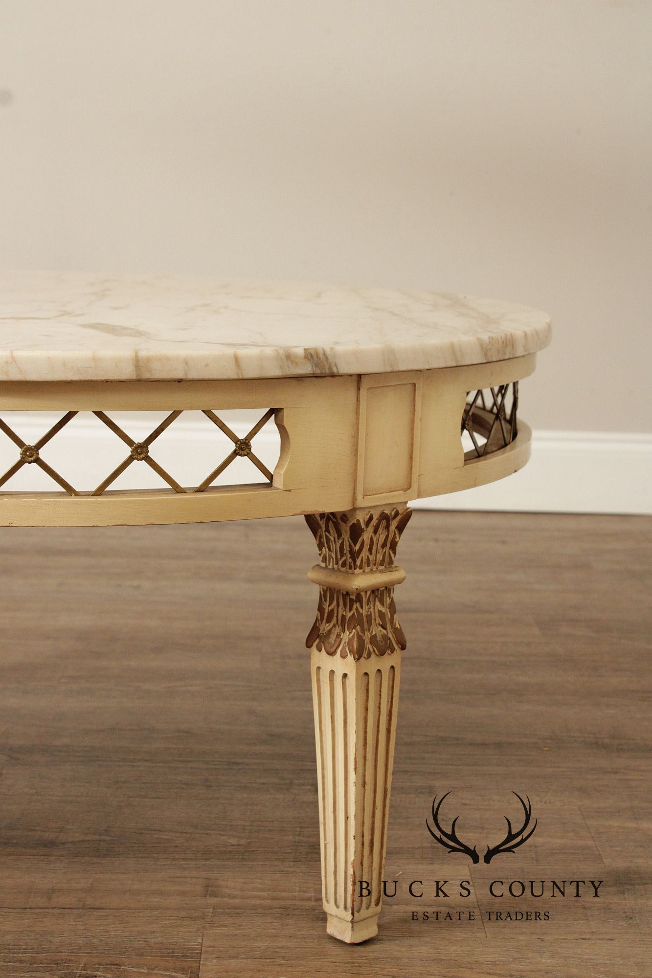 Italian Neoclassical Style Vintage Round Marble Top Coffee Table