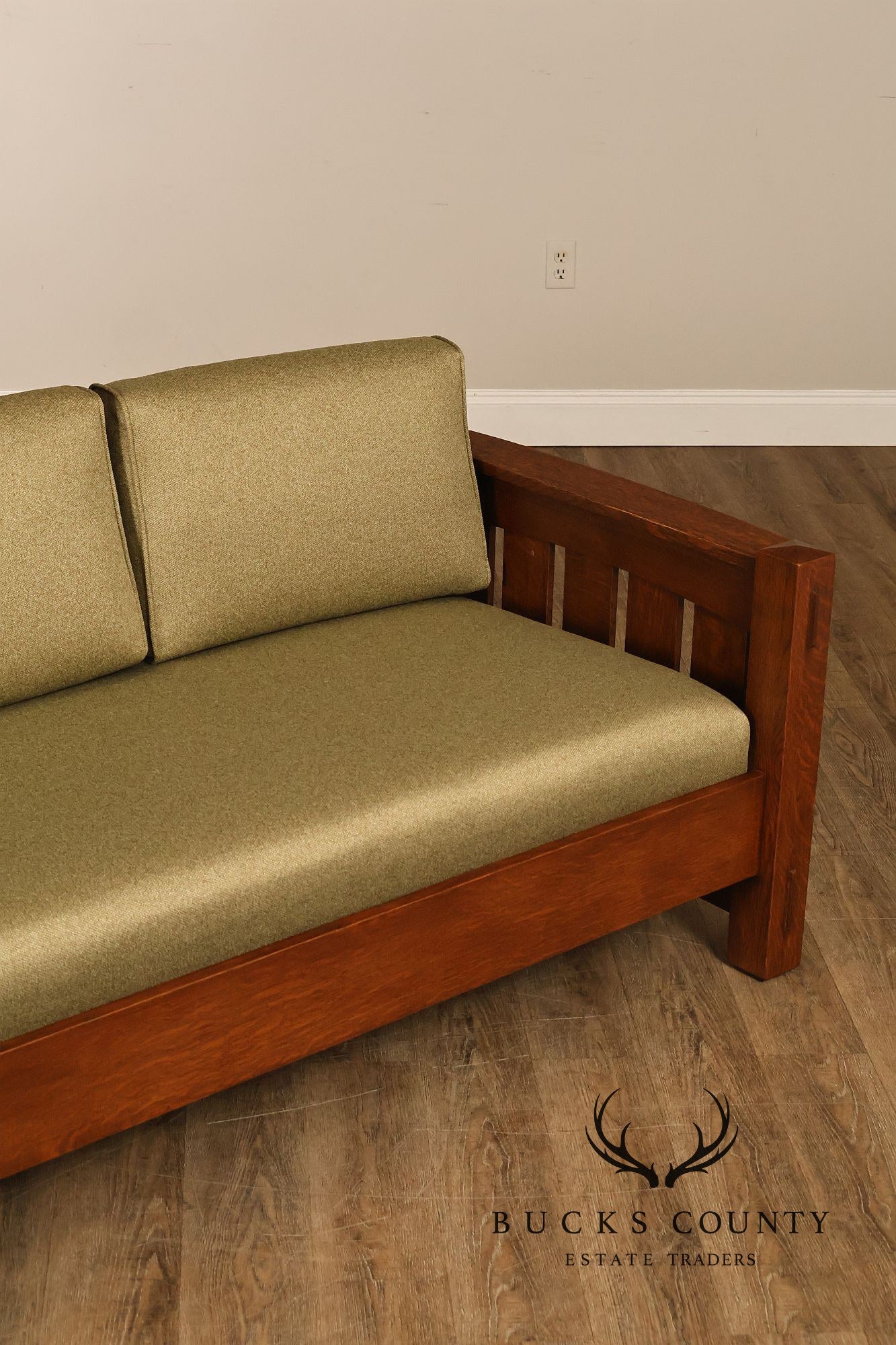 Custom Quality Mission Style Oak Settle Sofa