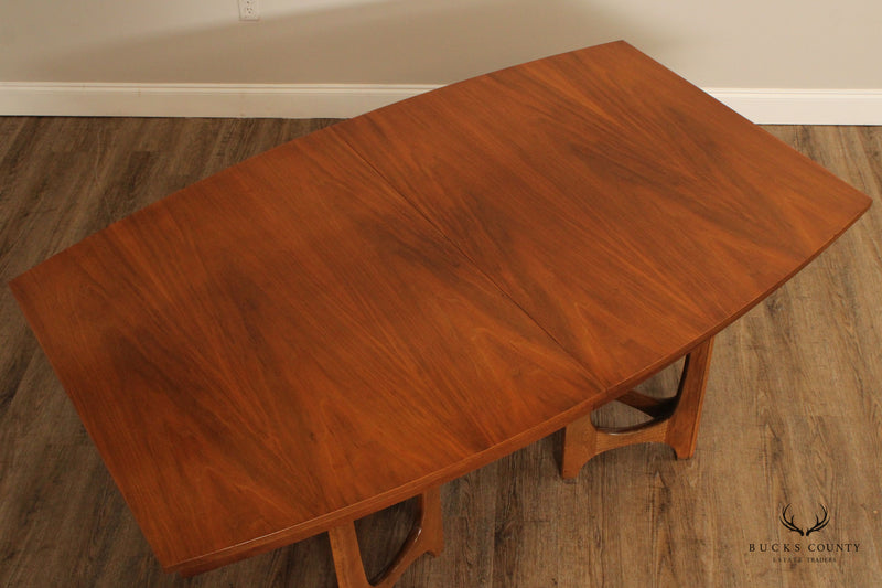 Young Manufacturing Mid Century Modern Extendable Walnut Dining Table