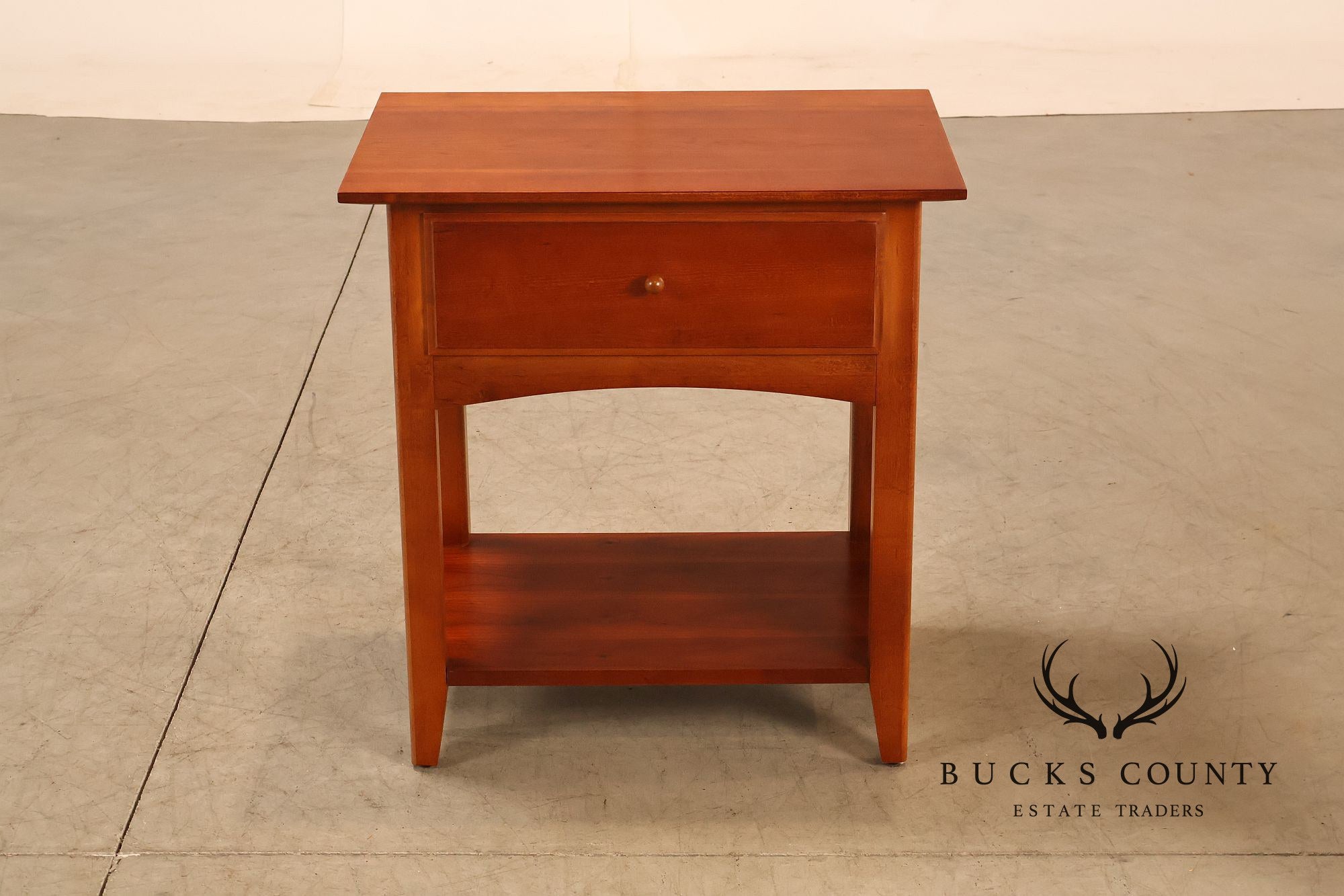 Thomasville 'Impressions' Mission Style Pair of Cherry Nightstands