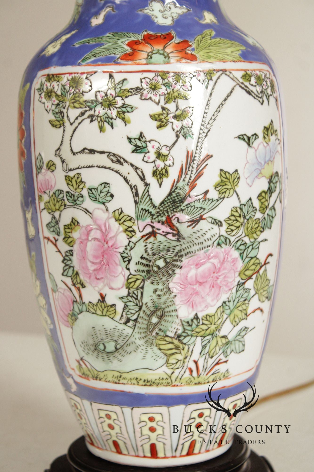 Asian Style Porcelain Vasiform Table Lamp