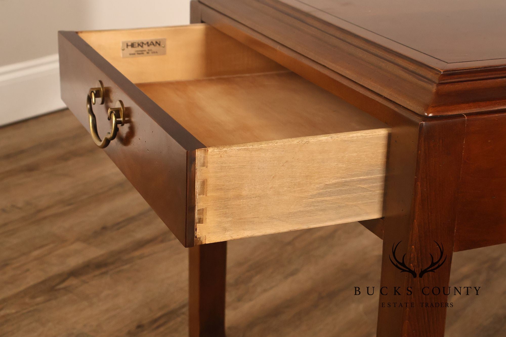 Hekman Ming Style Mahogany End Table